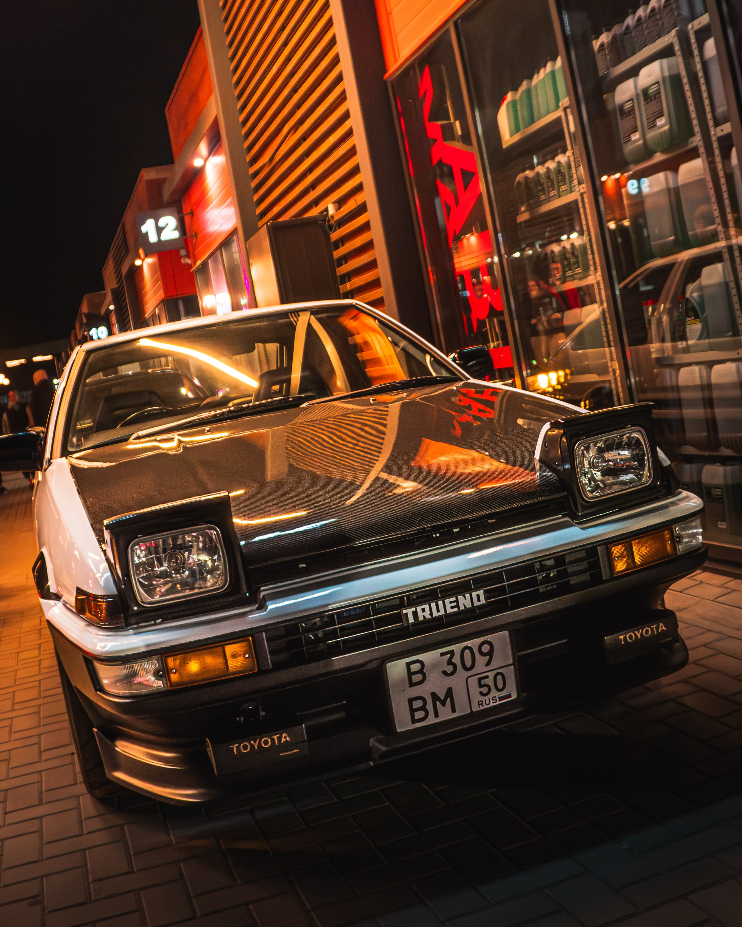 DOWNFLY. Автомобильный фотограф в Москве