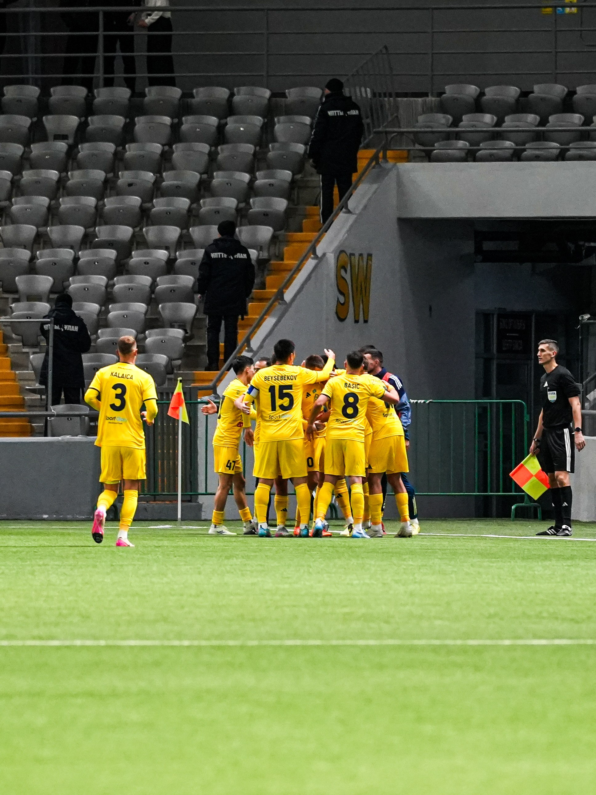 FC ASTANA. Здравствуйте Меня зовут Берден Ансар, Я профессиональный фотограф