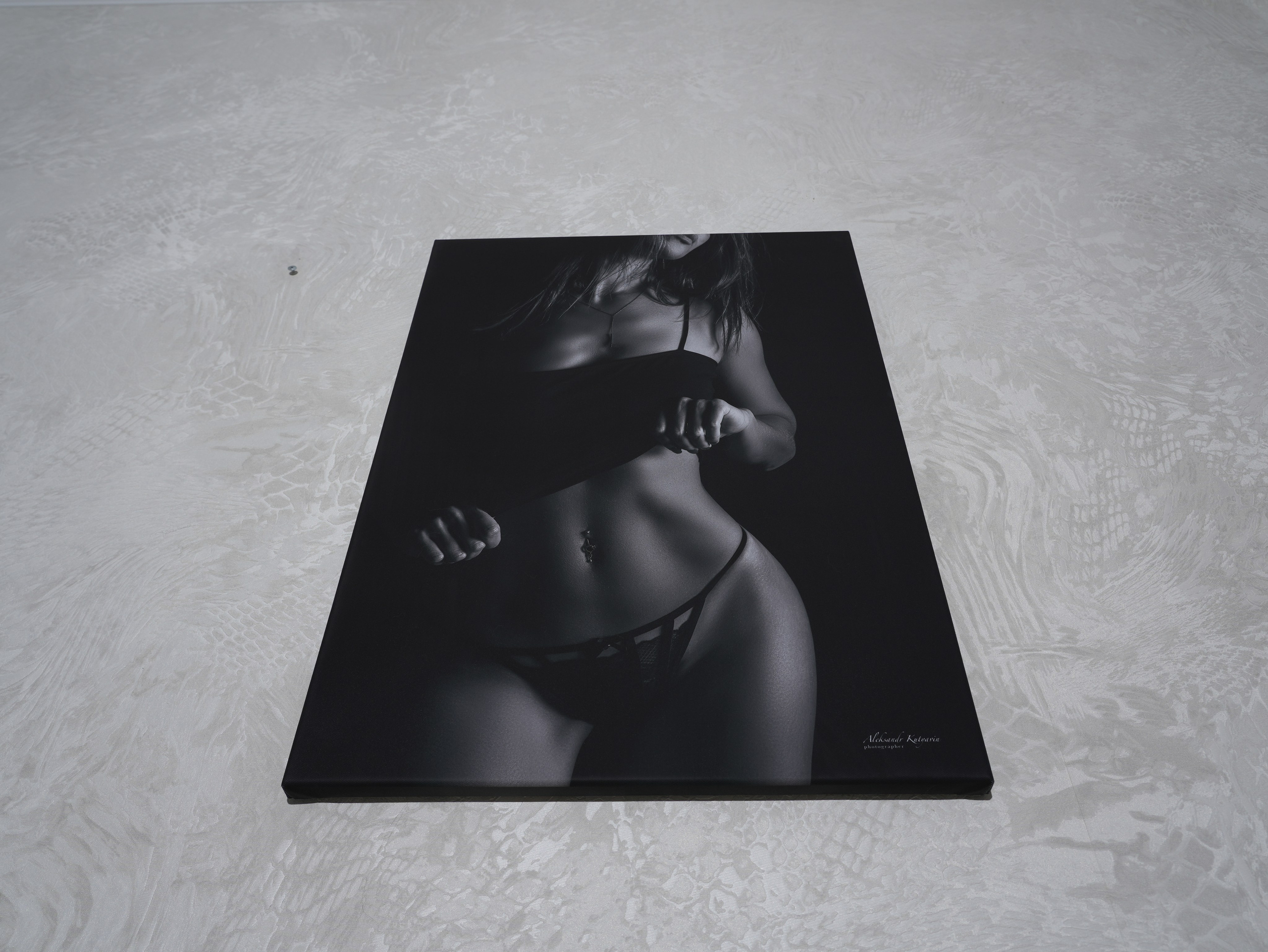 Картина ч/б. Фотограф в Москве Александр Кутявин