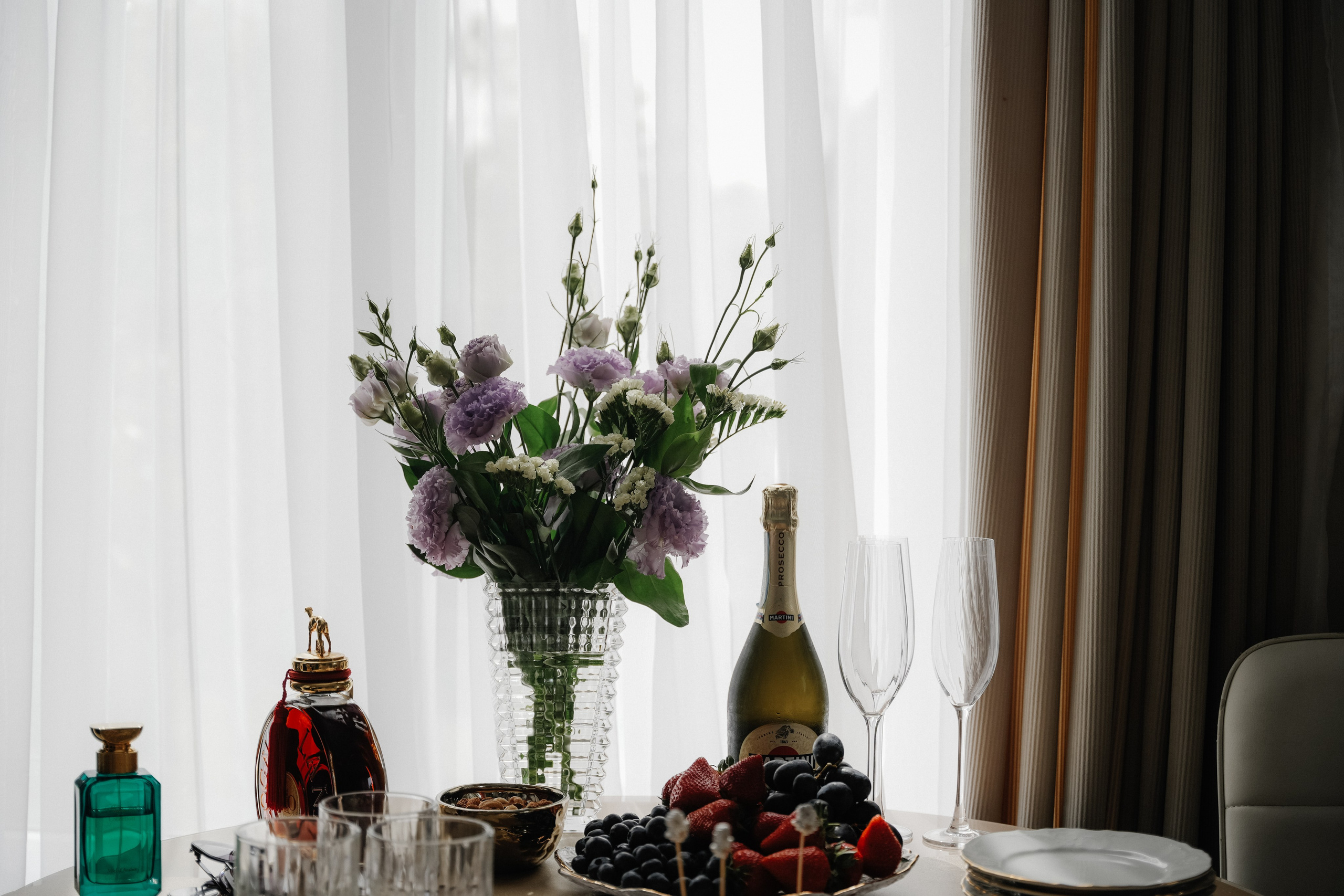 Astoria. VISUAL ARTIST · KRONGAUZ ANASTASIA