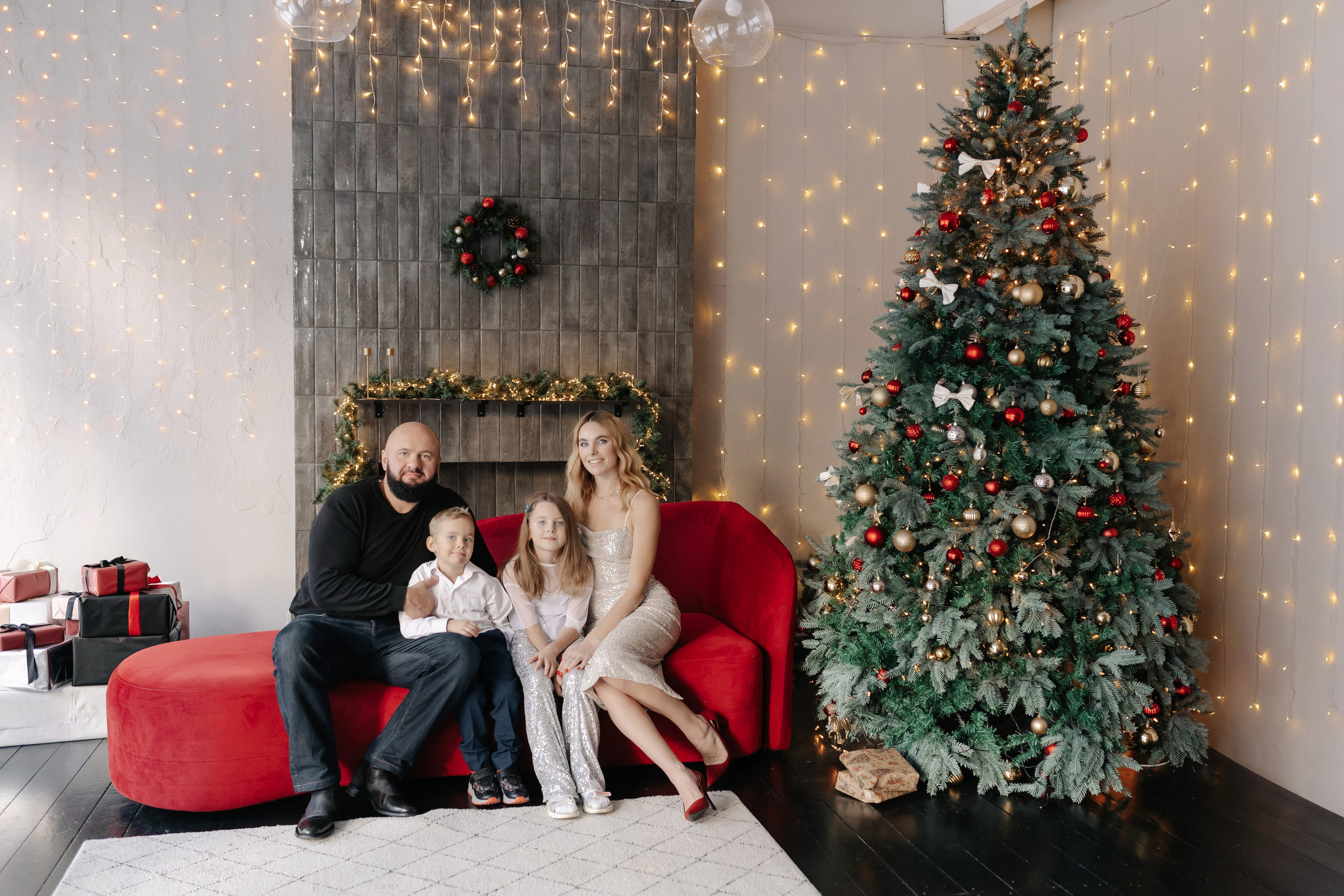 Семейная фотосессия. Семейный фотограф Екатеринбург. Новогодние семейные фотосессии.