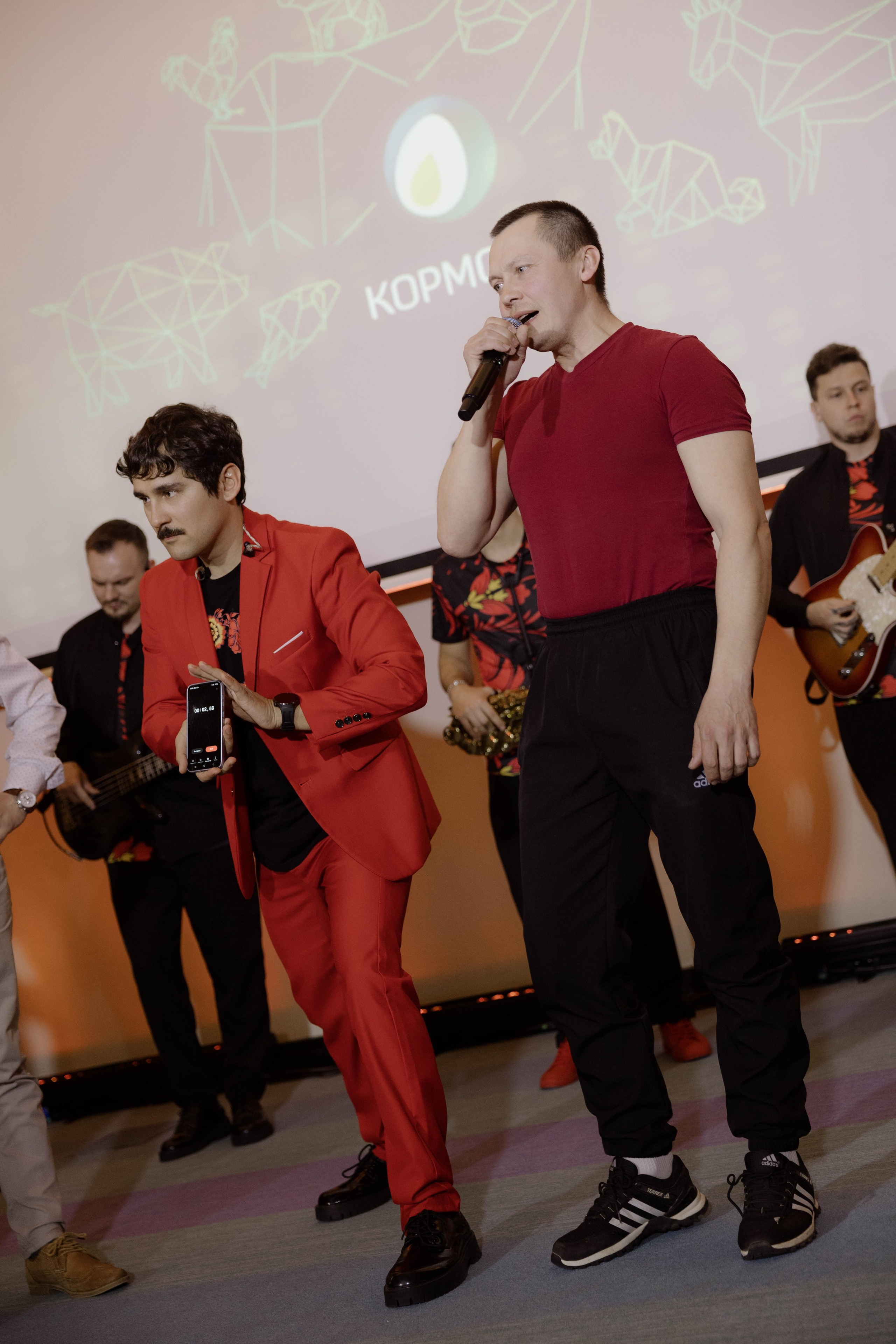 Конференция и ужи. Кормовит. Роза хутор. Фотограф Юсова Мария