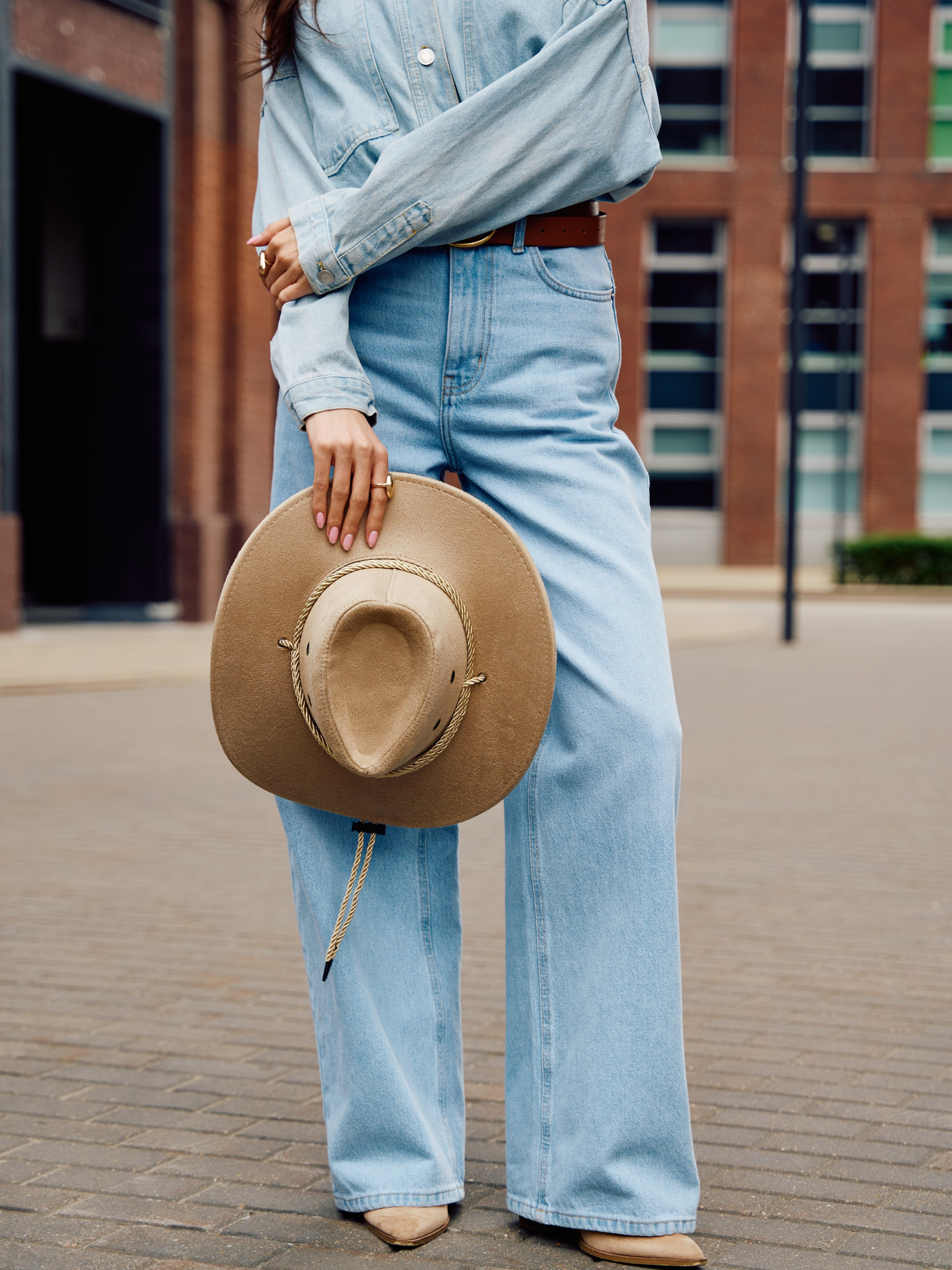 Шляпа. Фотограф для маркетплейсов в Москве