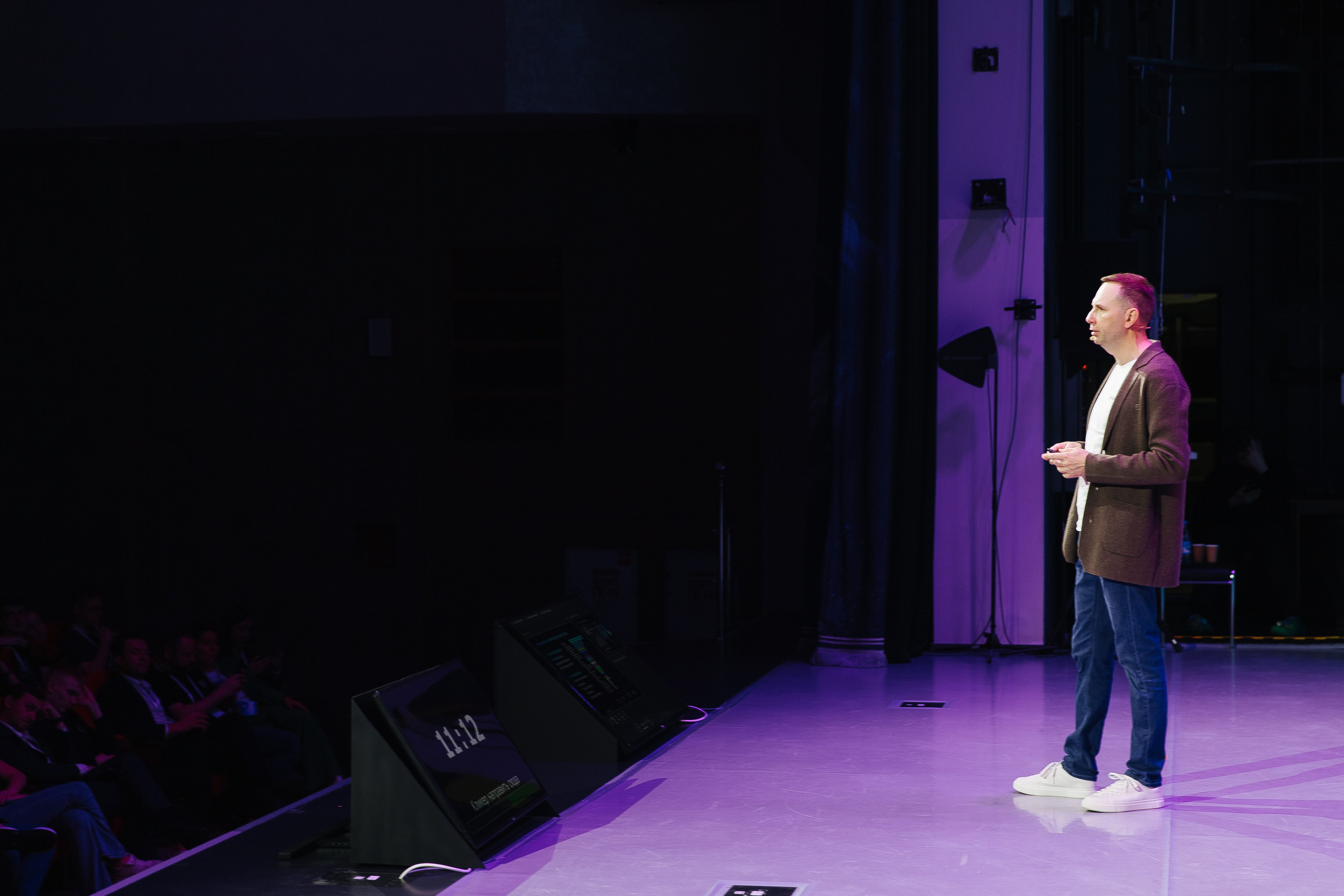 Сбер лекция по ИИ. Фотограф в Красноярске Любовь Малеева