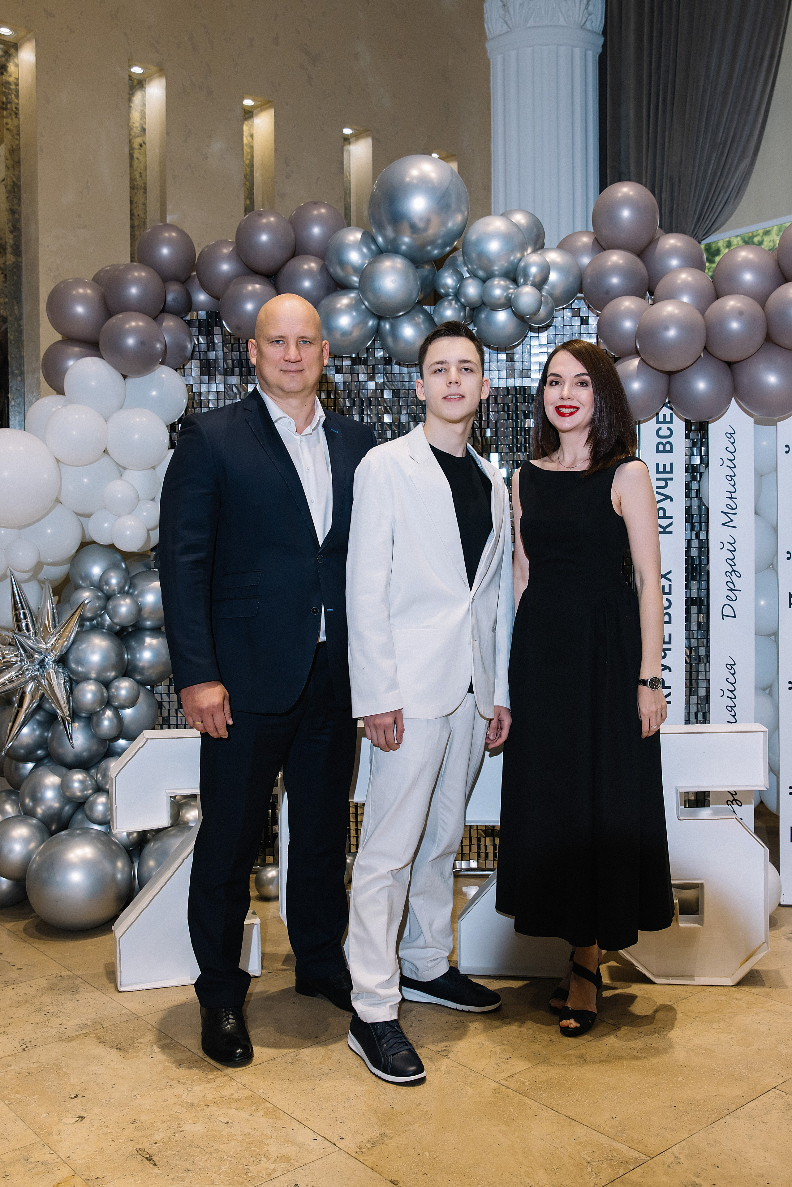 11 класс Гимназия 82. Фотограф и Видеограф в Краснодаре Юлия Солодченко