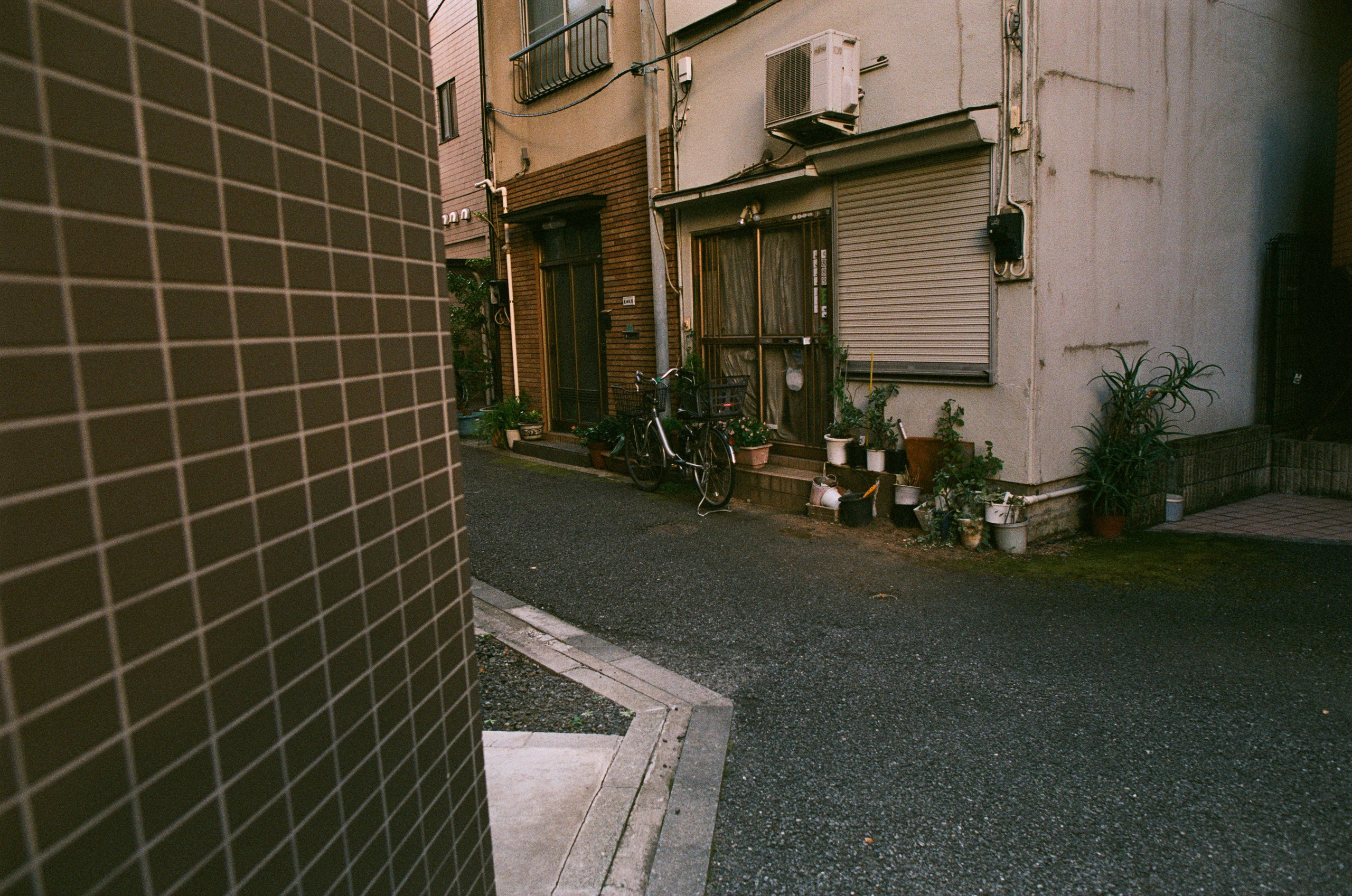 Out of noise // japan, tokyo II. EVER EXPOSED