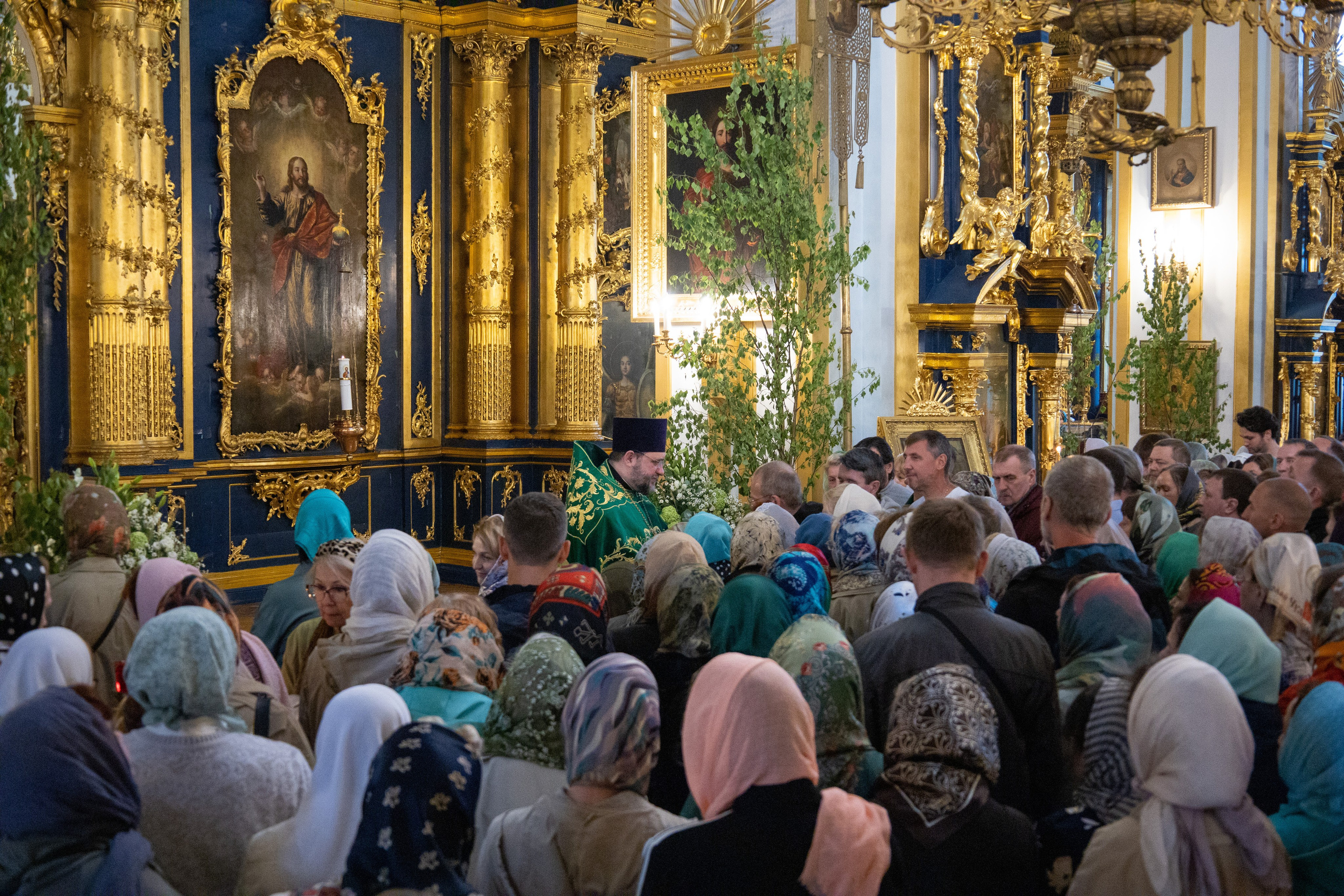 ДЕНЬ СВЯТОЙ ТРОИЦЫ. ПЯТИДЕСЯТНИЦА. НИКОЛО-БОГОЯВЛЕНСКИЙ МОРСКОЙ СОБОР