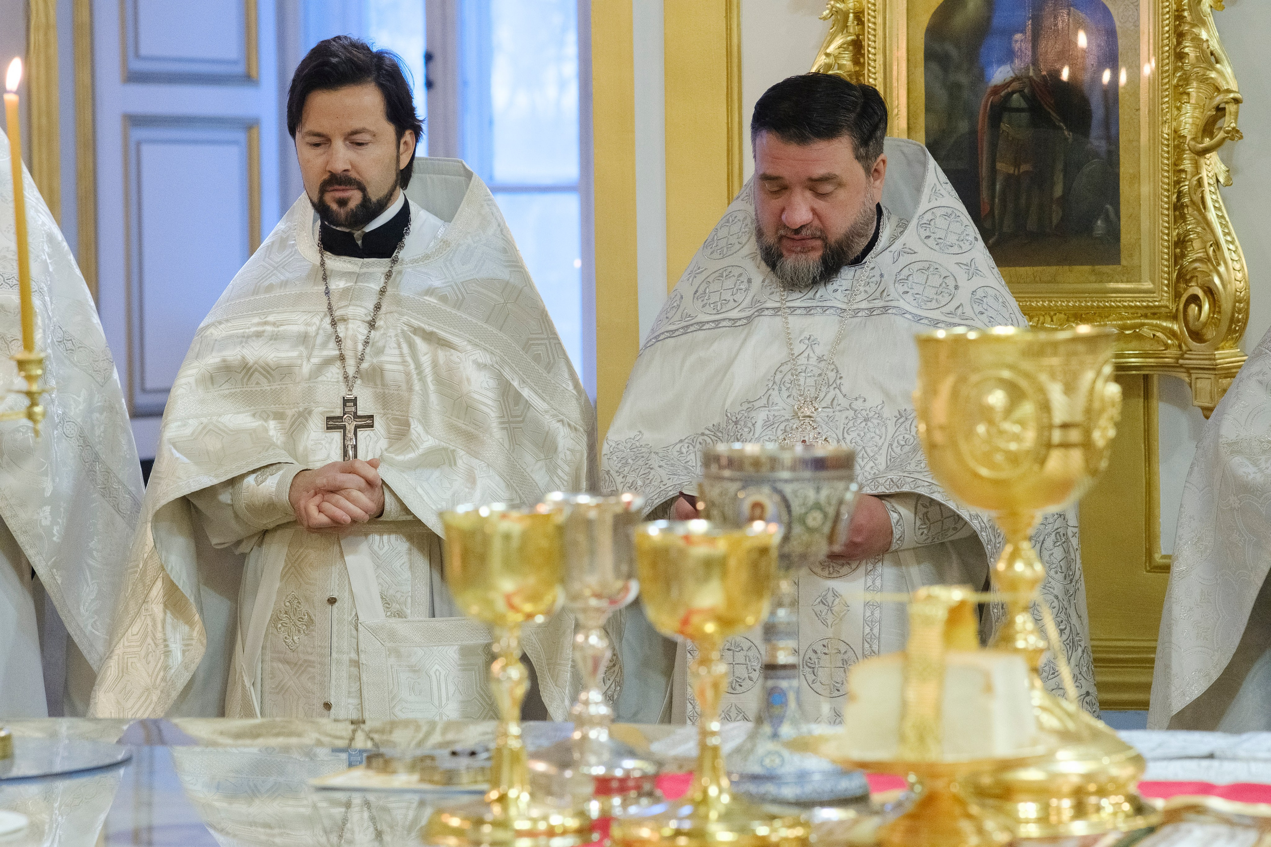 Божественная литургия в Николо-Богоявленском морском соборе. НИКОЛО-БОГОЯВЛЕНСКИЙ МОРСКОЙ СОБОР