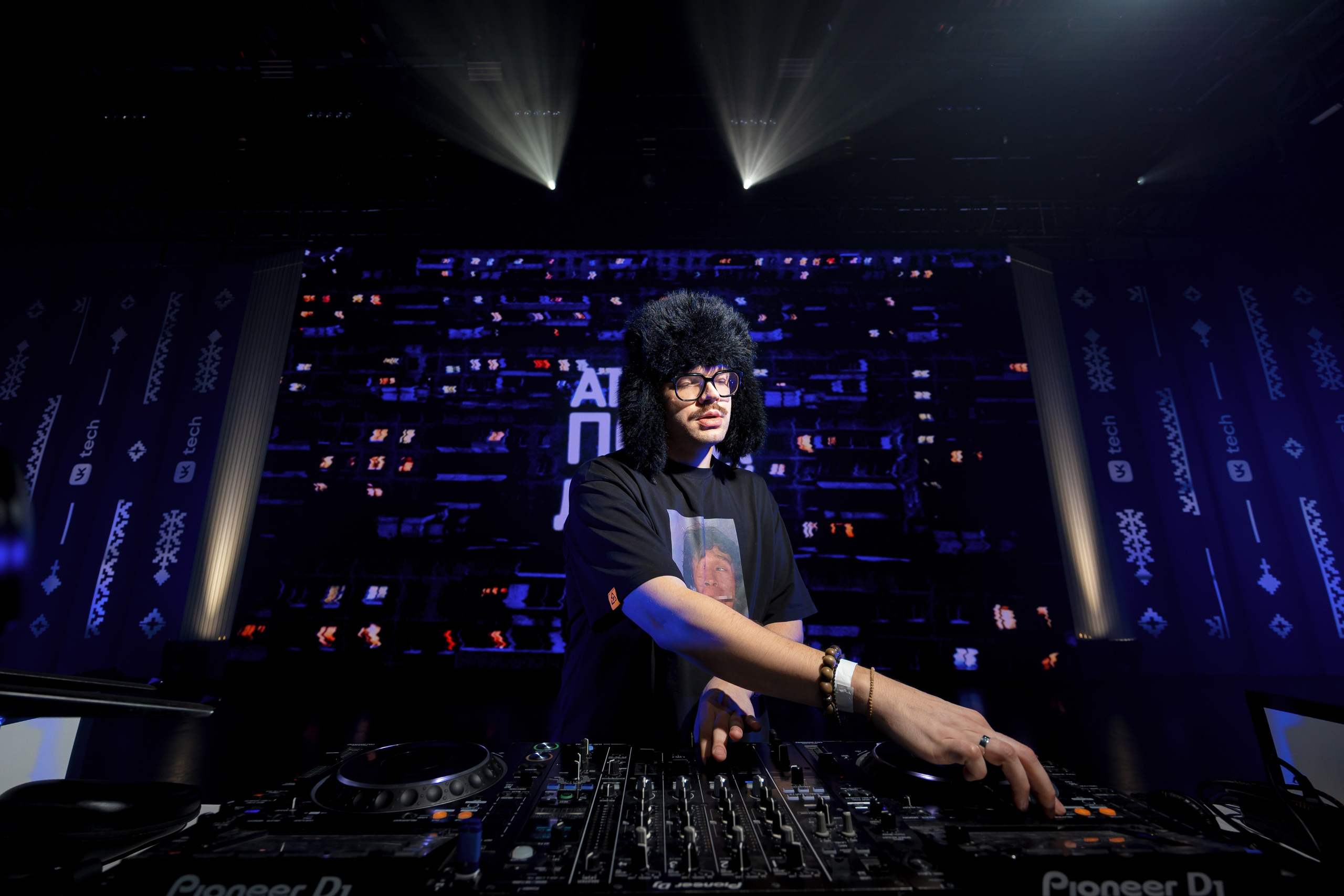 Корпоратив VK Tech Диво Дивное Чудо Чудное. Репортажный фотограф Семён Борисов | Москва