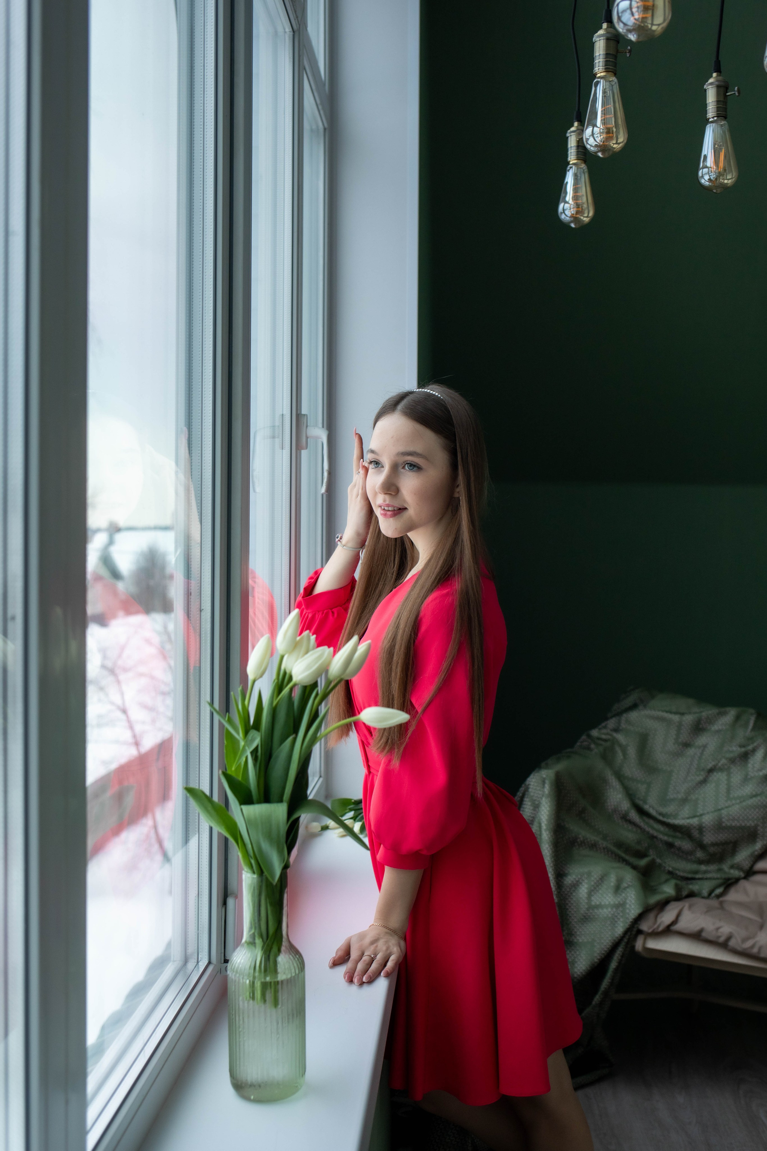 Девушка и цветы