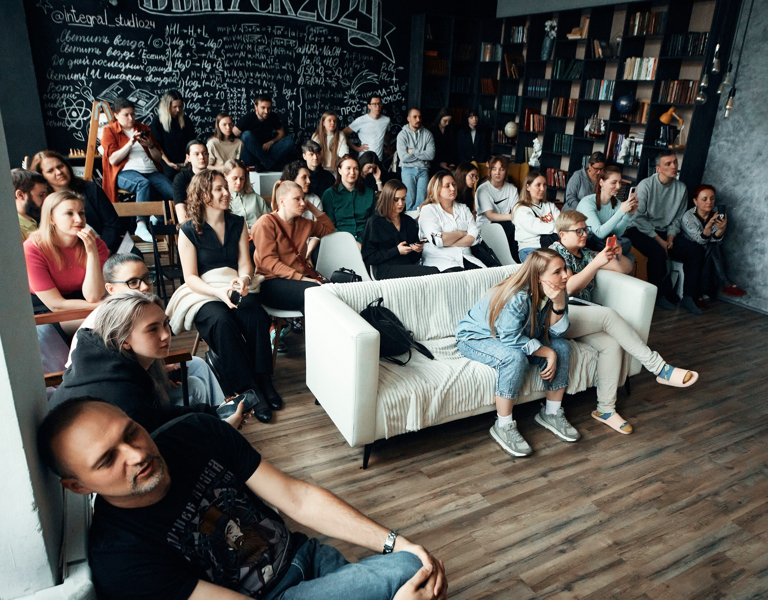 Фотоквартирник. Семейный и репортажной фотограф в Красноярске и Москве Виктор Бабинцев