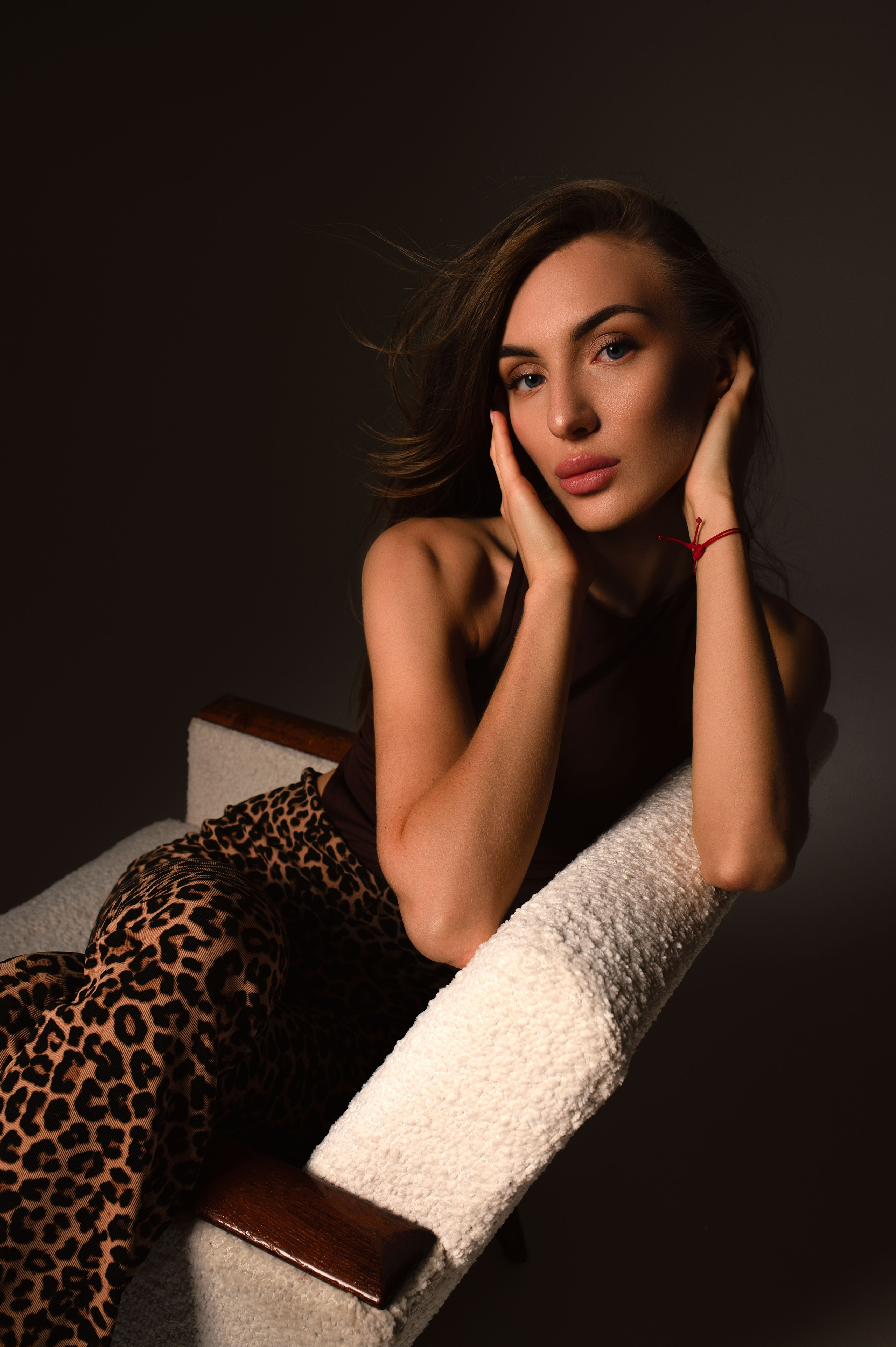 Валерия Крюкова. Фотостудия Алматы — 2 Stula.Studio | Аренда залов