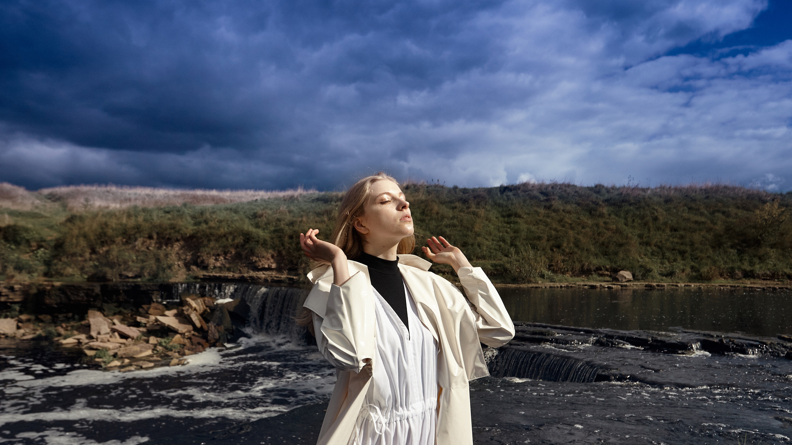 Тосненский водопад. Одежда из Санкт-Петербурга СИНИОКО