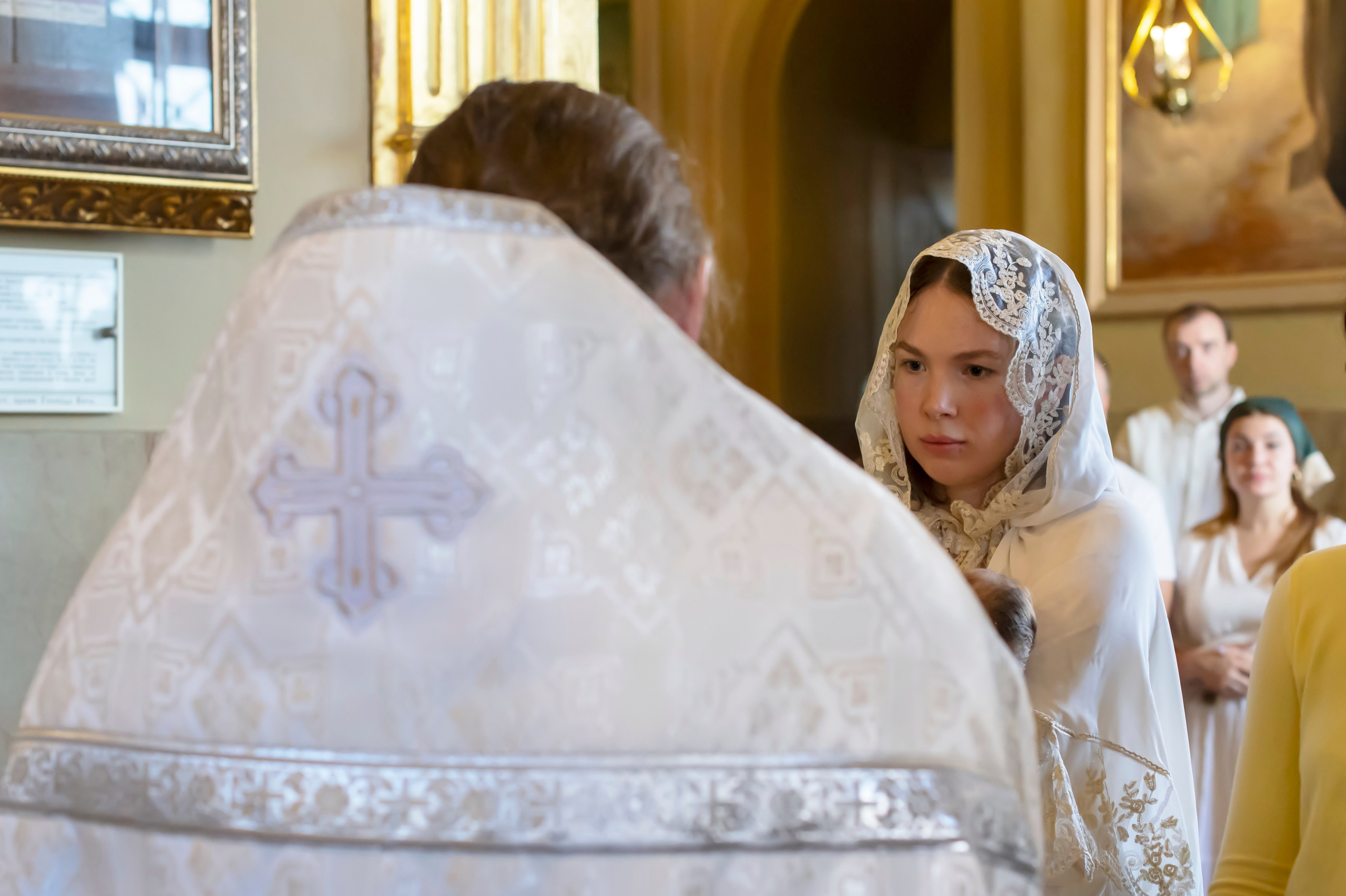 Крещение Елизаветы в Храме Климента Папы Римского. Свадебный и семейный фотограф в Москве Ирина Гончарова