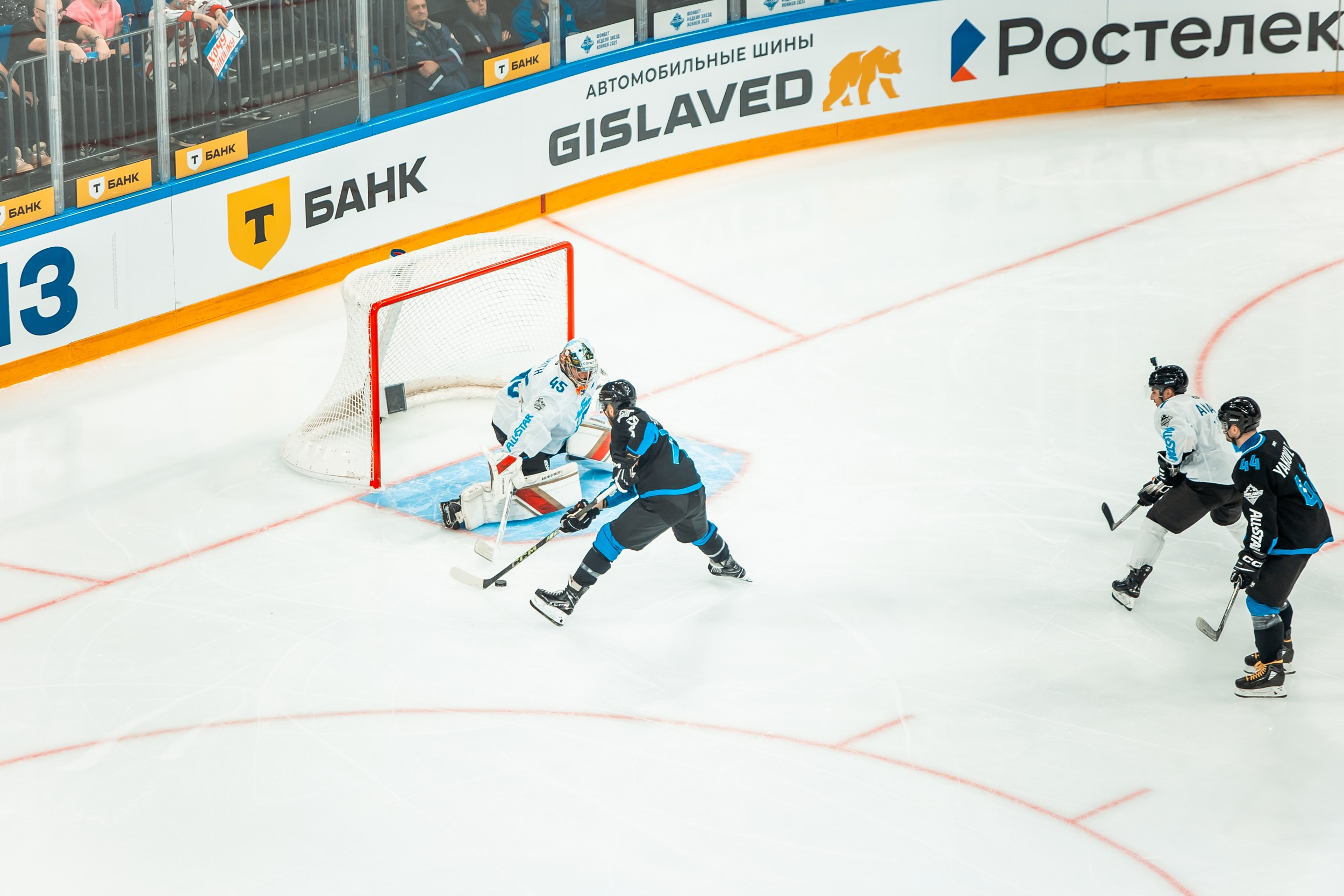 KHL All-Star 2025. Репортажный фотограф в Сочи Дмитрий Ветринский