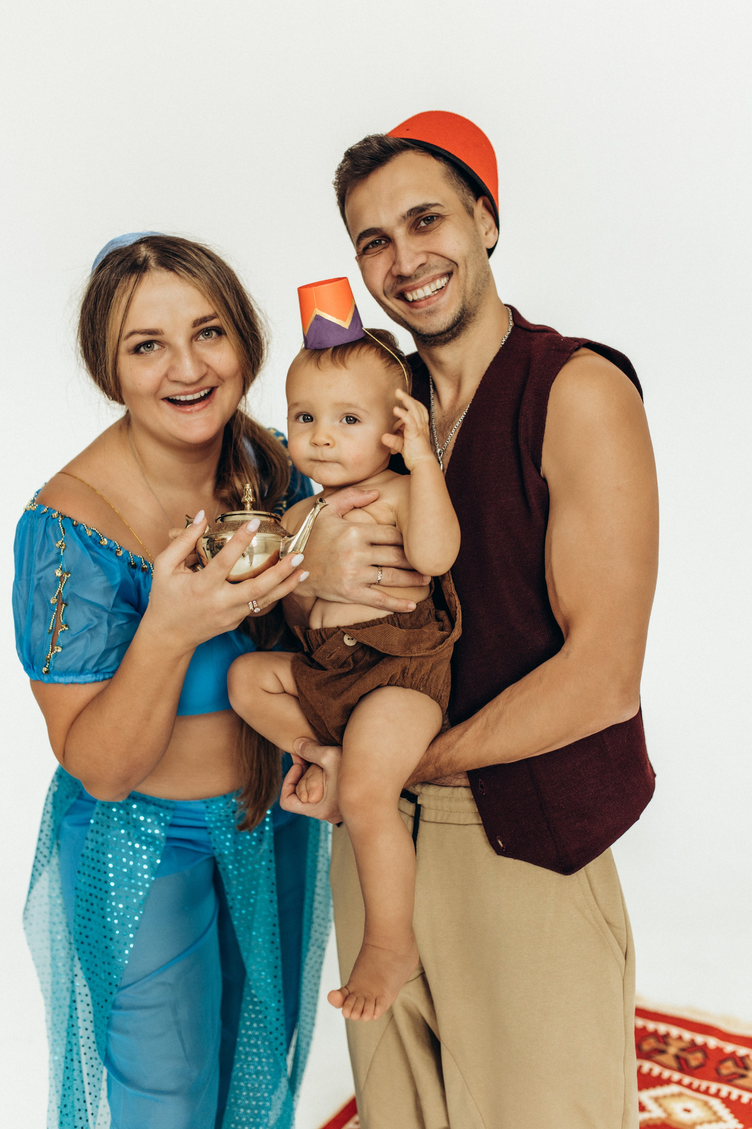 Семейные фото на годиках. Фотограф новорожденных Серпухов, Протвино, Москва I Марина Бурмистрова