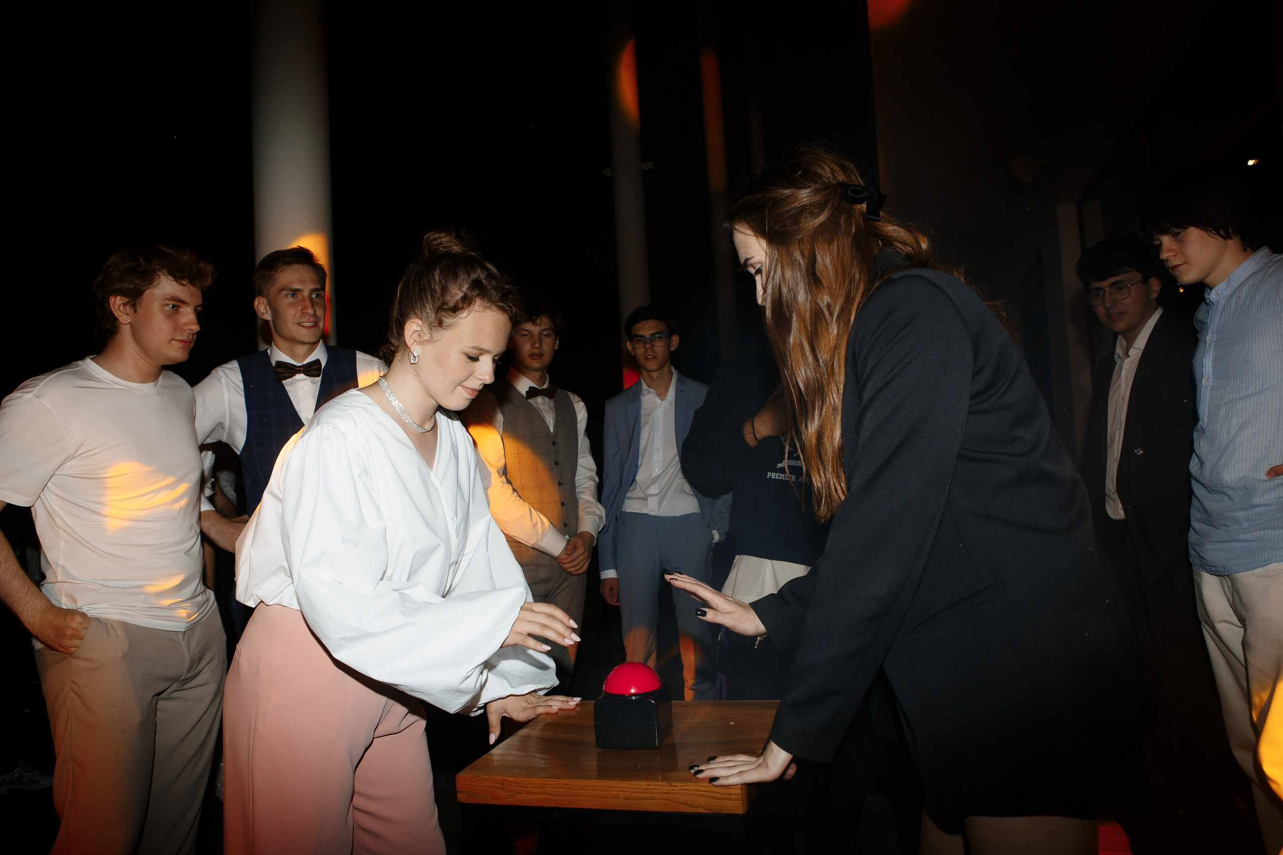 Выпускной Гимназия 12 2024 OpenHouse. Свадебный и портретный Фотограф в Липецке Дмитрий Котюков