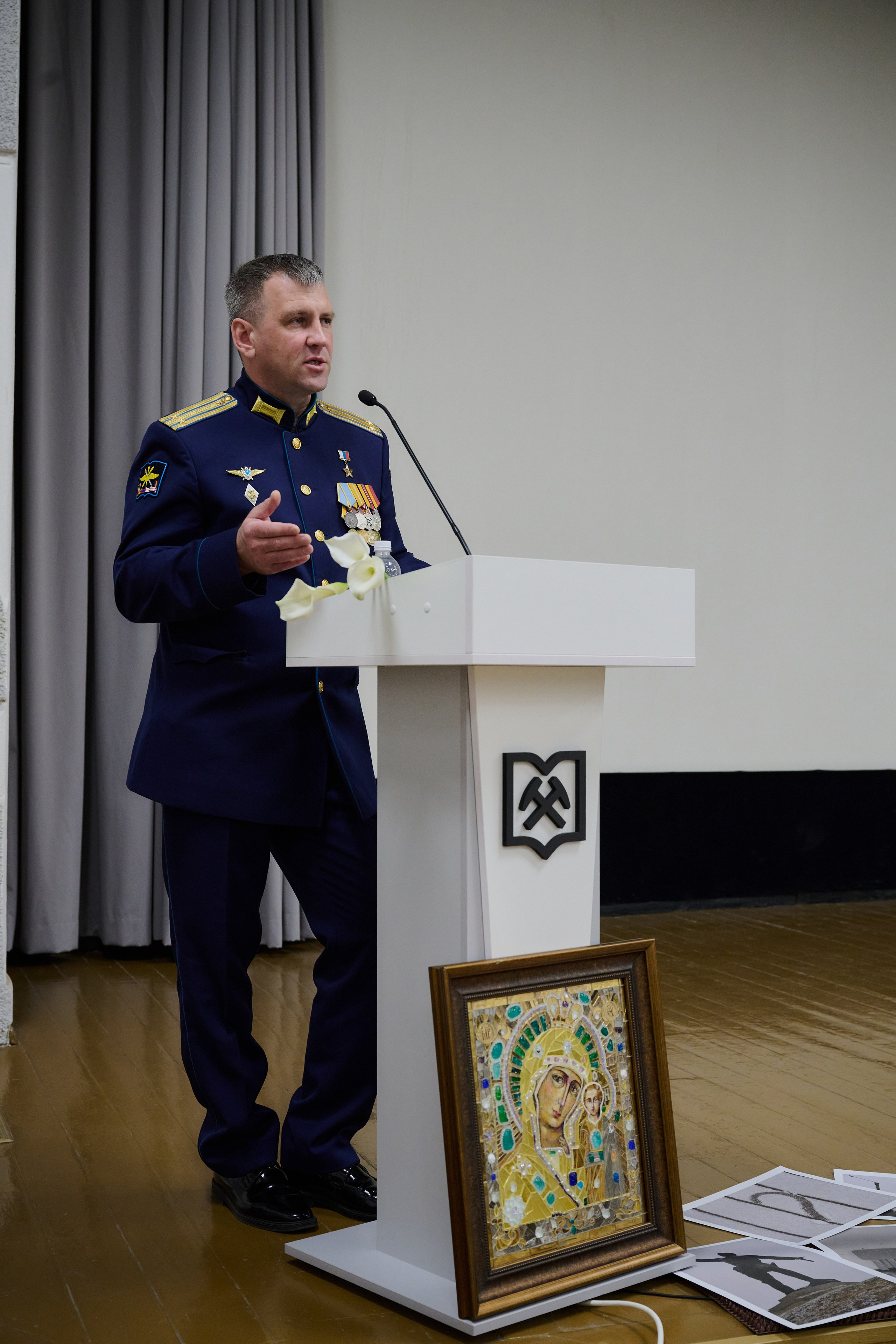 Фотовыставка «Территории» в Росгеолфонде. Фотограф Роман Адлер