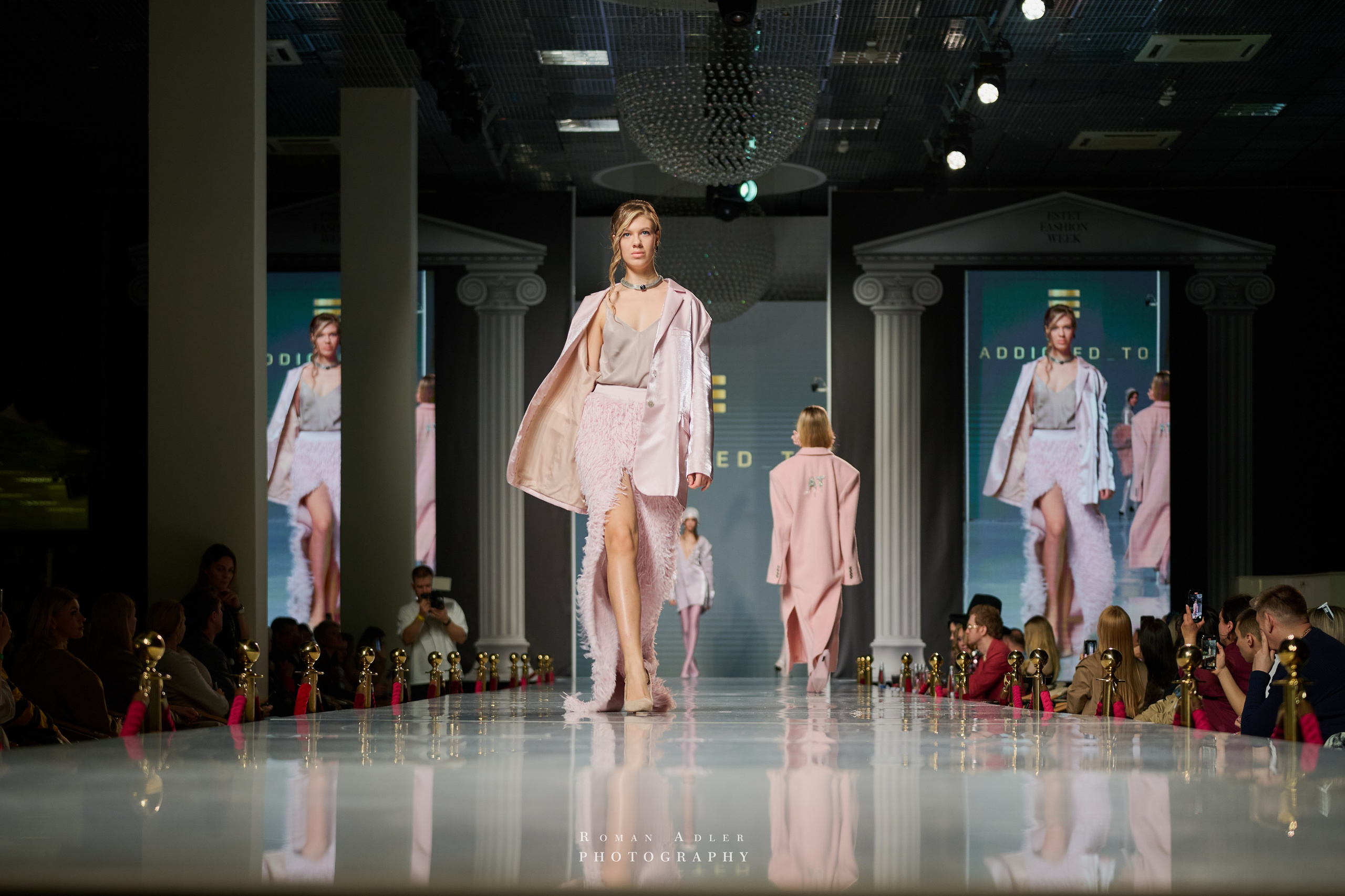 ESTET FASHION WEEK ВЕСНА — 2025. Фотограф Роман Адлер