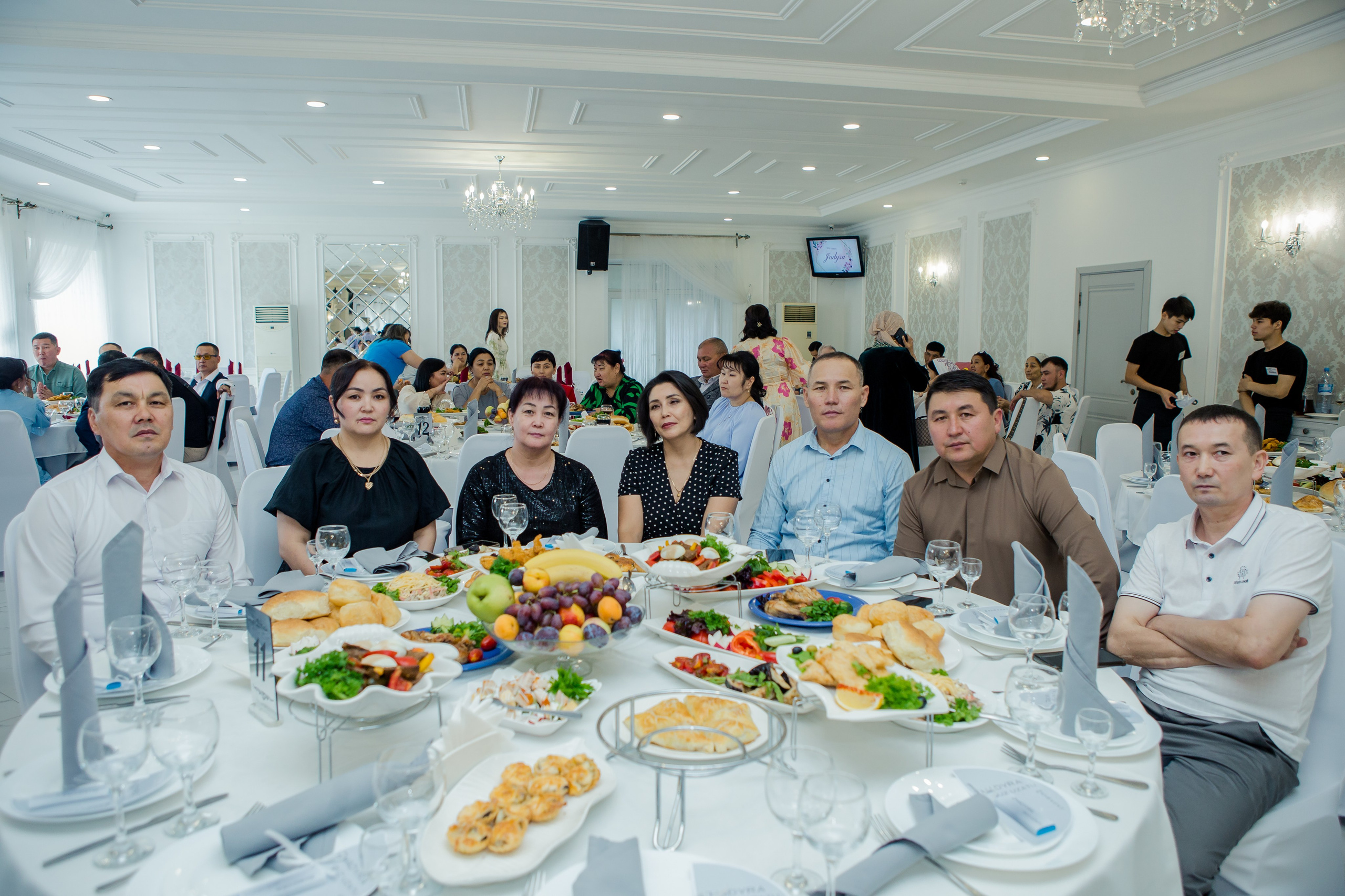 QYZ UZATU ZHADYRA. Свадебный и репортажный фотограф в Астане T.Yertay «Nomad media»