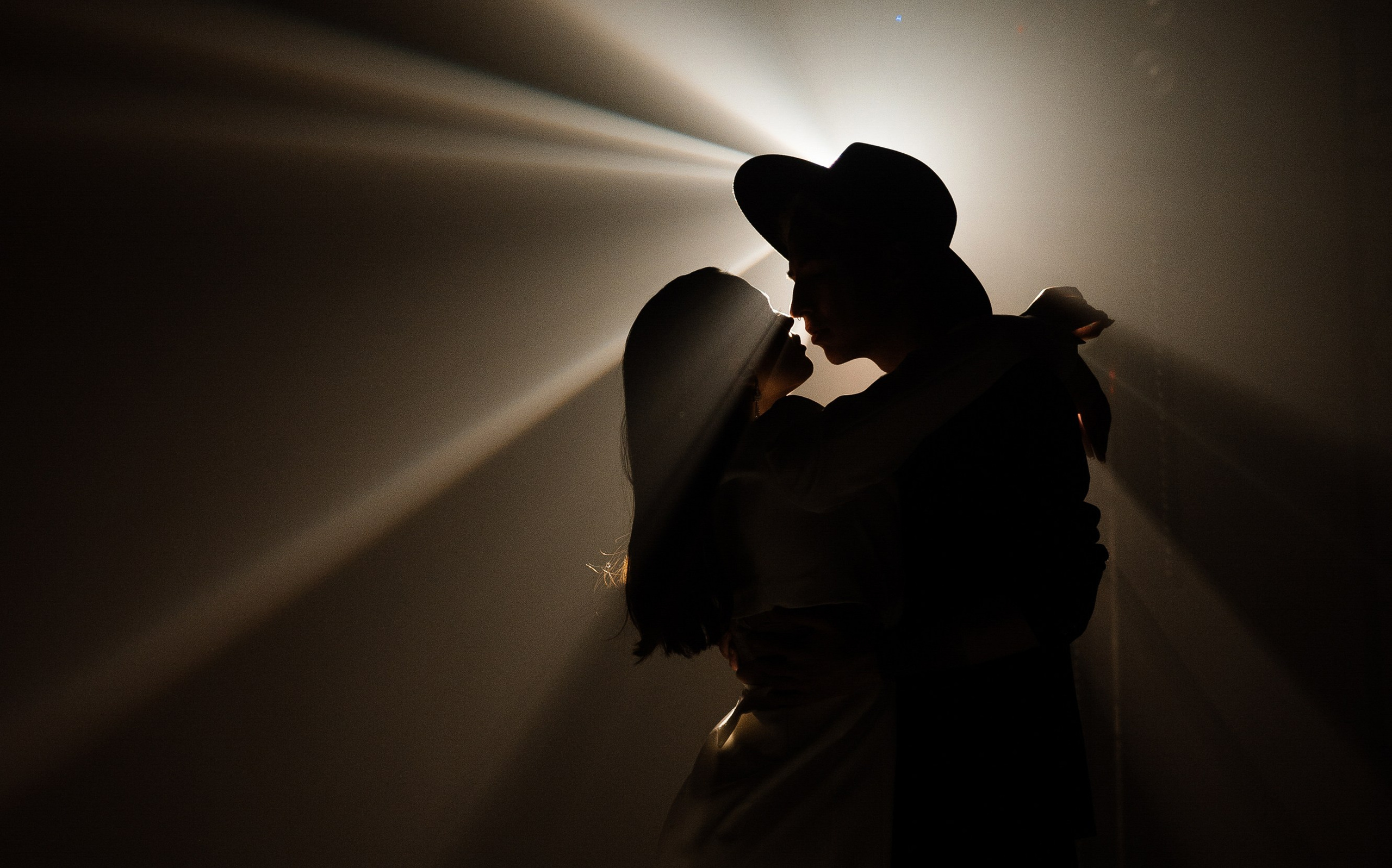 Свадебный фотограф Саша Базенко