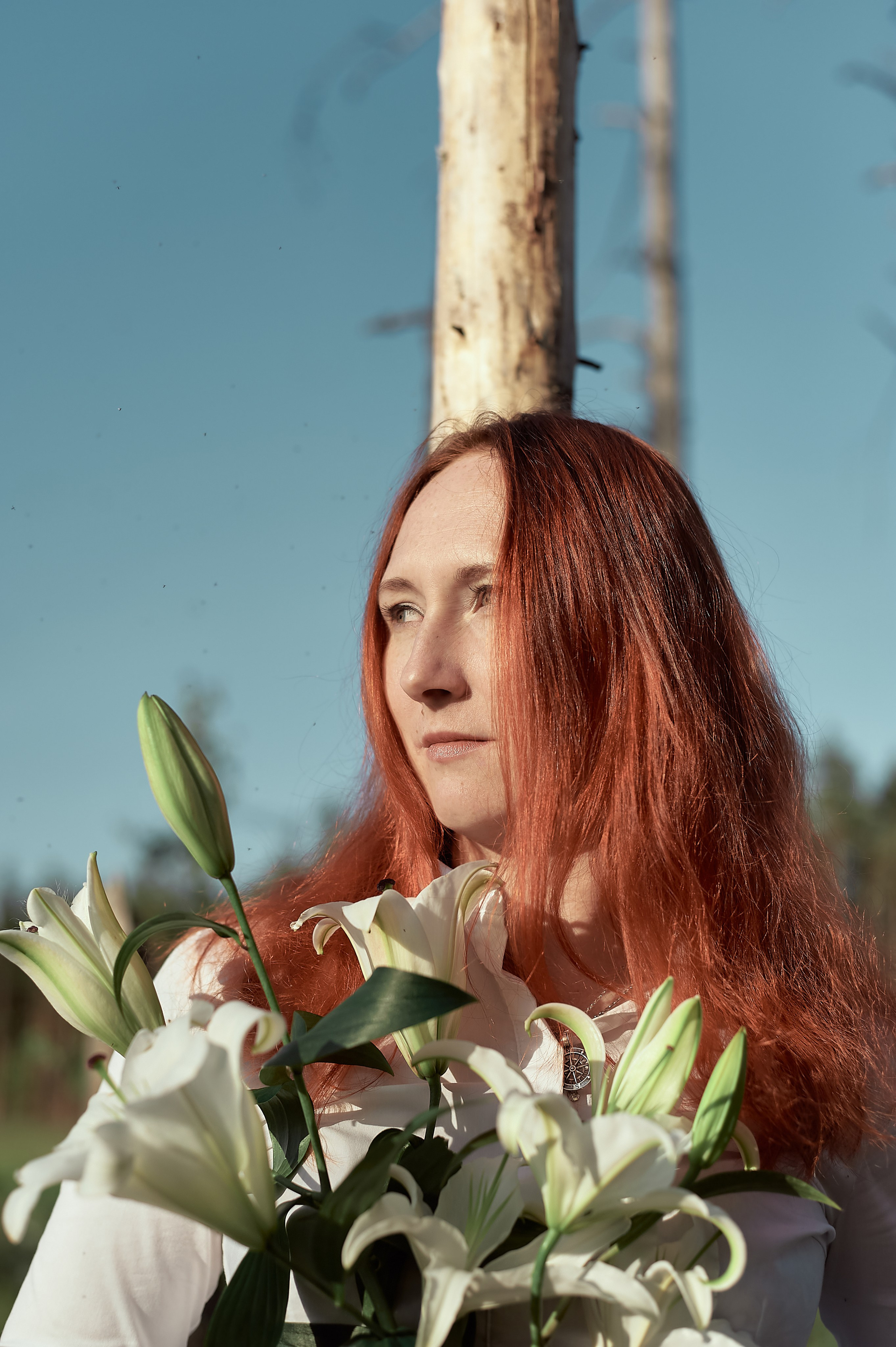 Аня. Болото и цветы. Женский фотограф в Череповце Даша Акулич