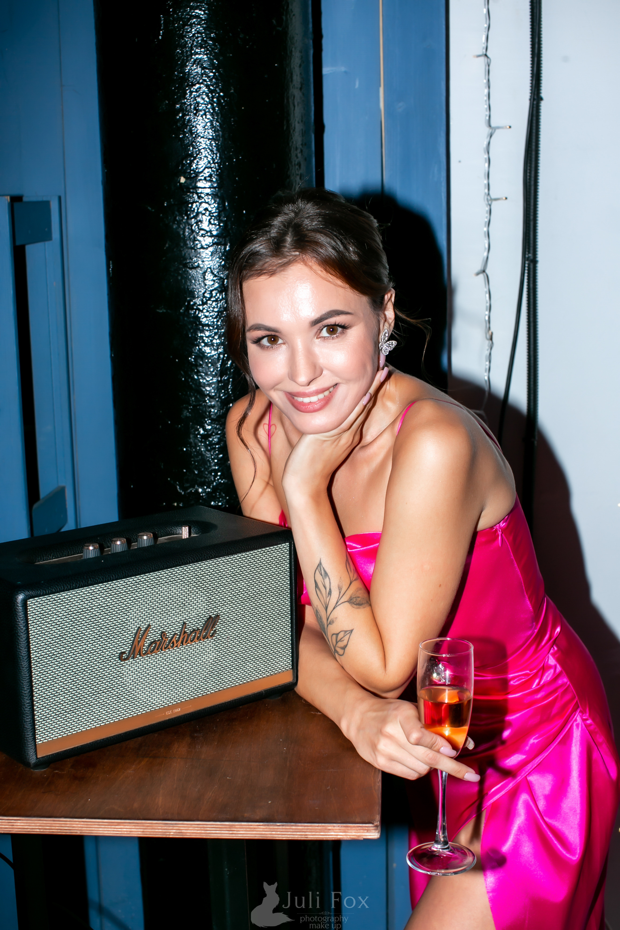 Фотосъемка праздников во Владивостоке, Уссурийске. Портретный, свадебный, репортажный фотограф во Владивостоке Юлиана Джули Фокс