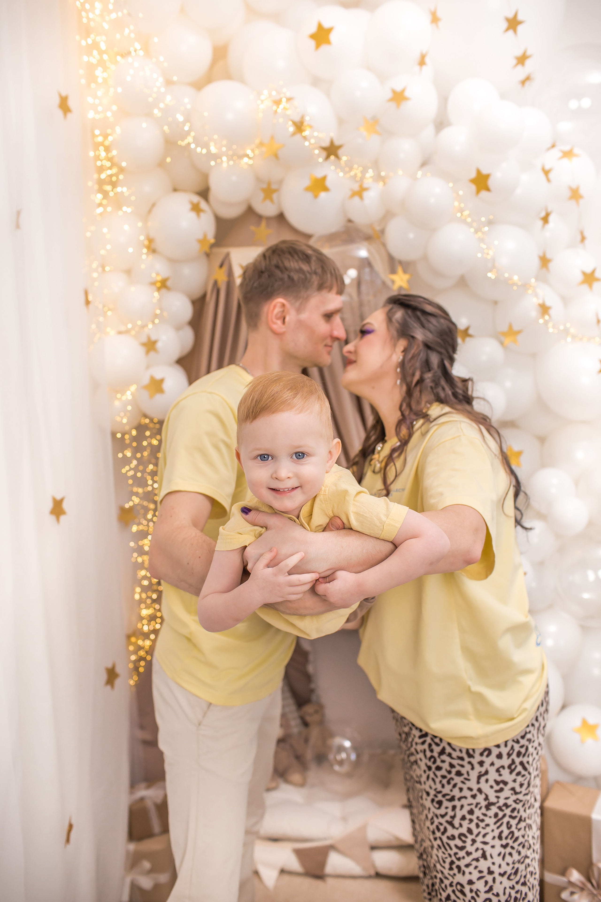 СЕМЕЙНЫЕ кадры. Детский семейный фотограф на первый годик город Новосибирск Дымова Светлана пакеты всё включено 1-3 года