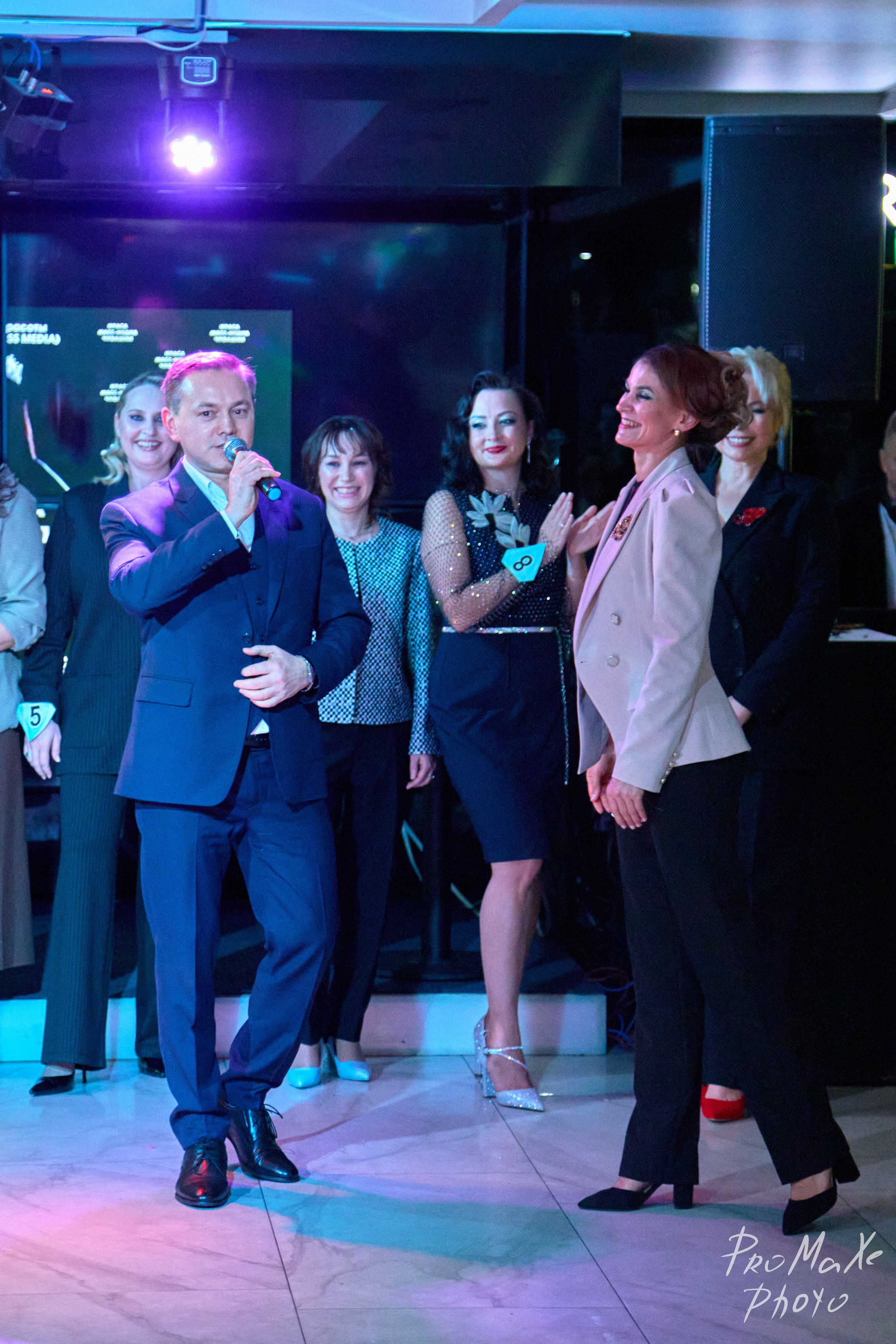 Зал КРАСА МАСС-МЕДИА ЧУВАШИИ. Владимир Суздалов (ProMaXe) — Портретный фотограф, тематические фотосессии в Чебоксарах