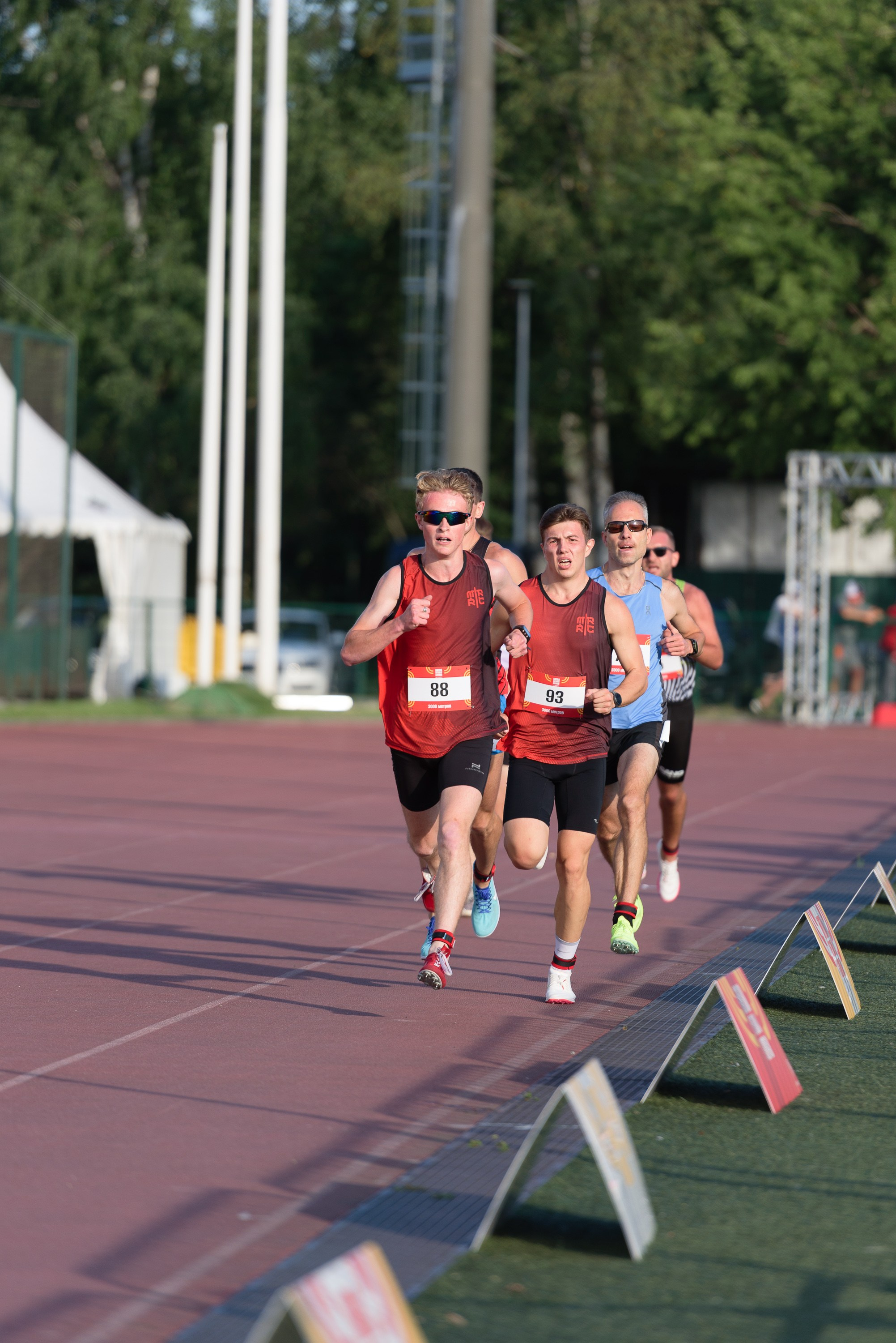 Битва беговых клубов. Репортажный фотограф Сергей Квартальнов