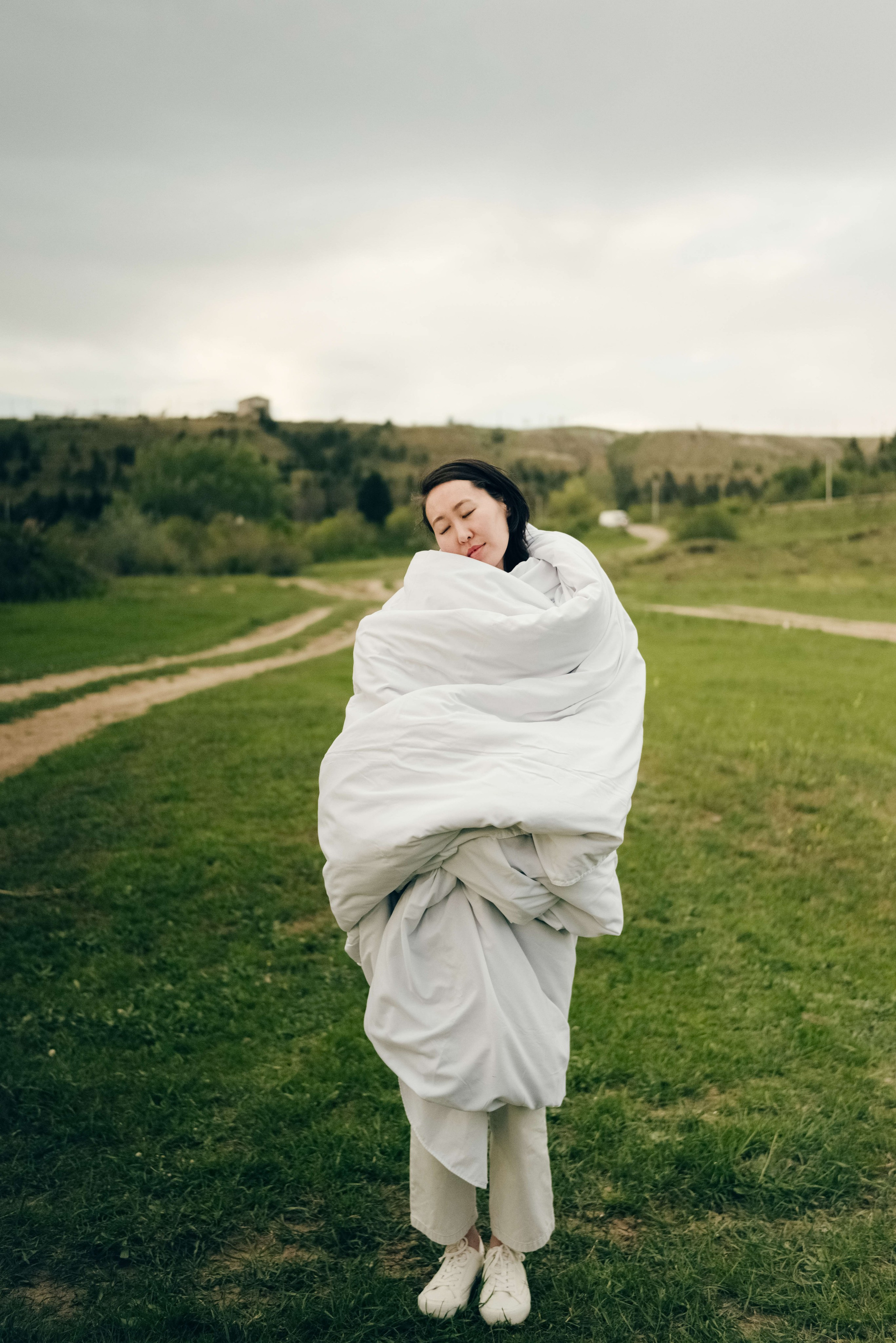 Съемка в одеяле. Портретный и свадебный фотограф в Тбилиси • xeniqo