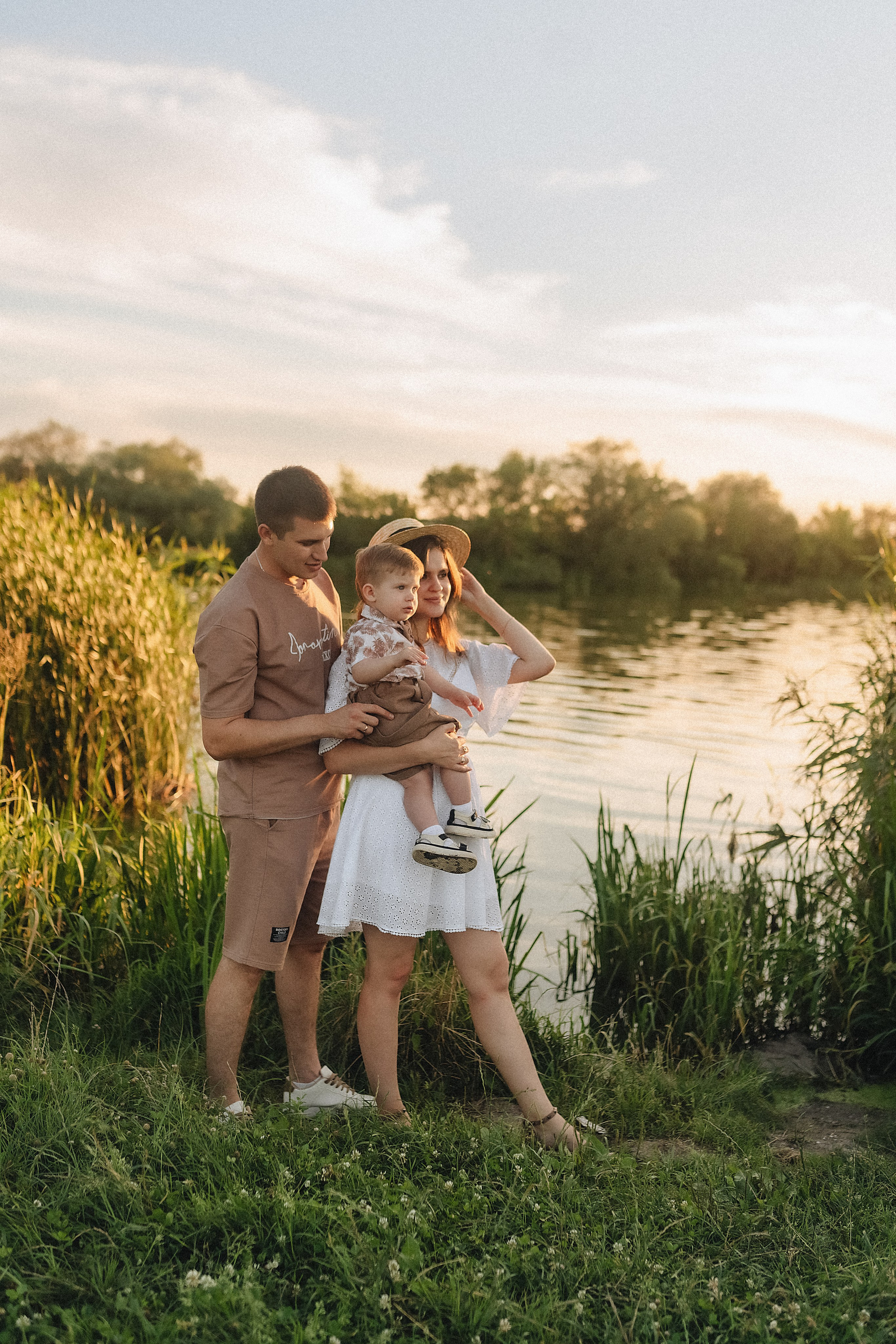 Светлана, Сергей и Женя | Семейная съемка на закате. Фотограф Карина Шмулёва. Воронеж и область
