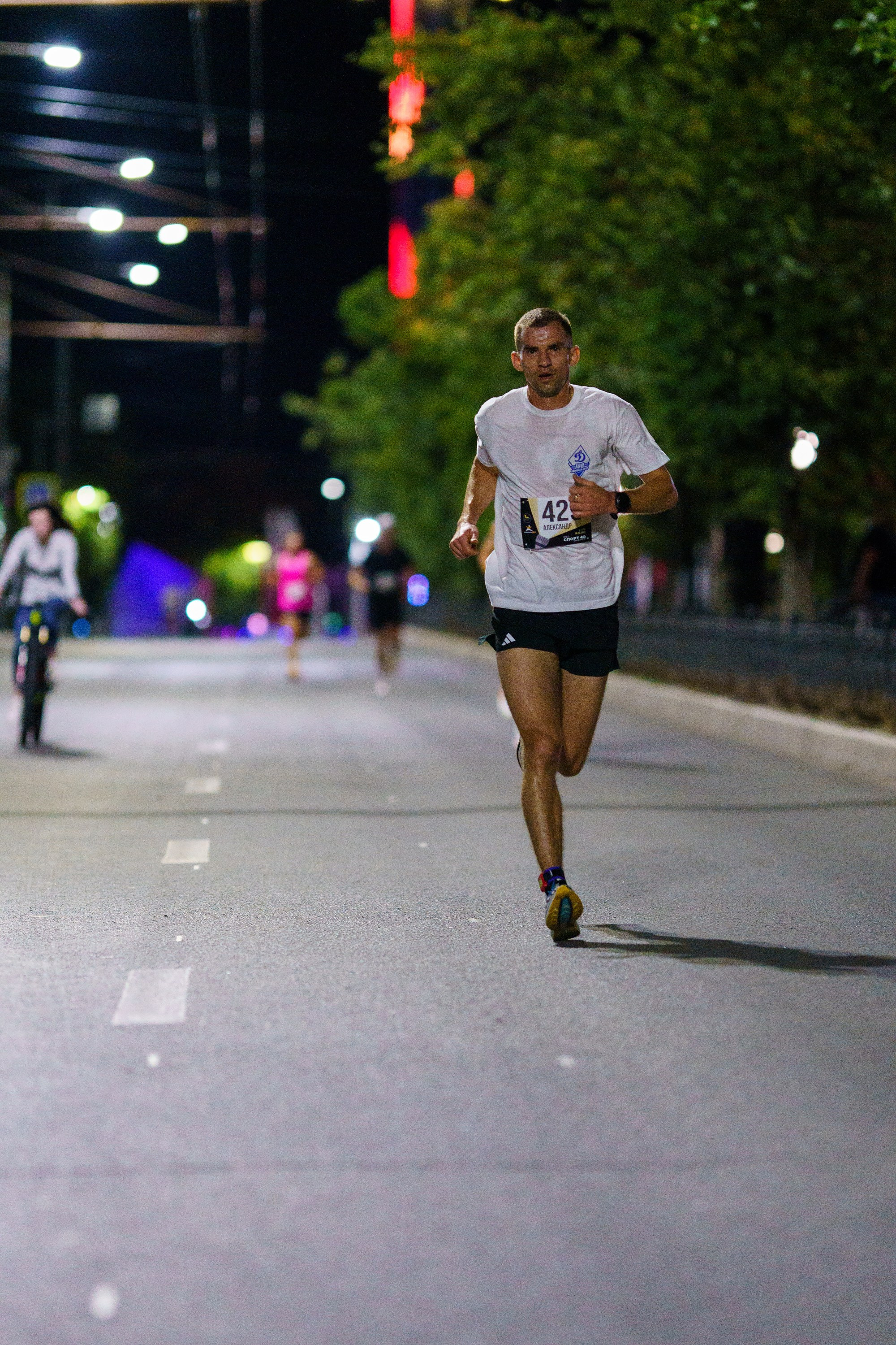Фотографии Забег «Калуга ночь» 2025. Фотограф спортивные события, недвижимость, турбизнес