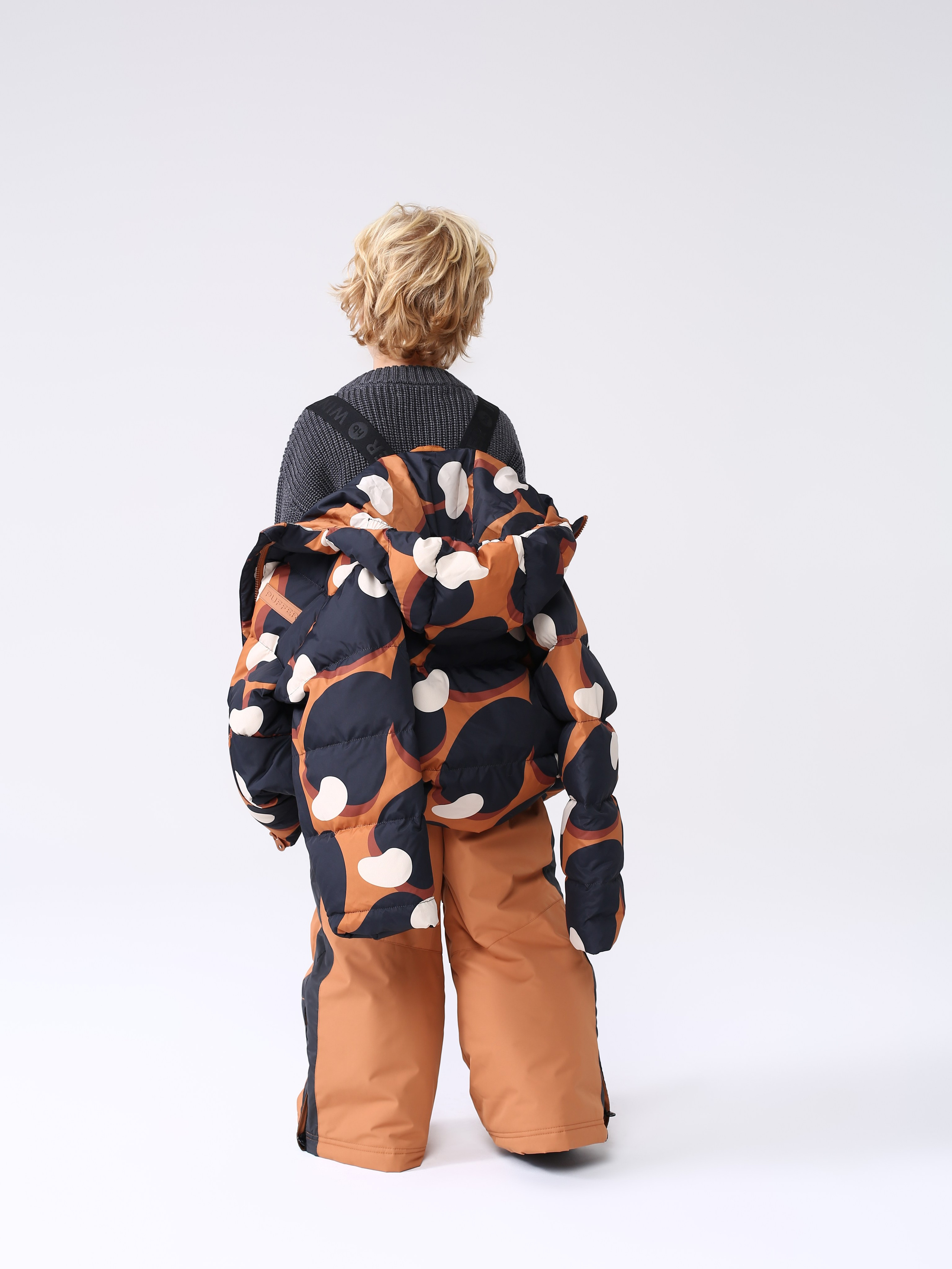 "Профессиональная детская фотосъемка для семейных портретов и воспоминаний""Высококачественная детская съемка новорожденных и малышей в студии""Рекламная детская фотосъемка для альбомов и подарков""Студийная детская съемка с креативными декорациями и позами""Коммерческая детская фотосъемка для маркетинга детских товаров""Фотография детской съемки с акцентом на эмоции и улыбки""Семейная детская съемка для портфолио и социальных сетей""Профессиональная детская фотосъемка с мягким освещением""Рекламные фото детской съемки для сайтов и брошюр""Высокоточная детская съемка для воспоминаний и презентаций""Детская фотосъемка высокого разрешения для семейных альбомов""Коммерческая детская съемка с фокусом на радость и развитие""Студийная фотосъемка детской съемки для брендов и маркетинга""Фотографии детской съемки для подарков и увеличения клиентов""Профессиональная детская съемка для каталогов и семейных историй" "Профессиональная каталожная фотосъемка товаров для e-commerce и интернет-магазинов""Высококачественная каталожная съемка одежды и аксессуаров с белым фоном""Рекламная каталожная фотосъемка для маркетинга продуктов и брендов""Студийная каталожная съемка с детальной проработкой текстур и материалов""Коммерческая каталожная фотосъемка для каталогов и онлайн-платформ""Фотография каталожной съемки с акцентом на дизайн и презентацию товаров""Предметная каталожная съемка для увеличения продаж в e-commerce""Профессиональная каталожная фотосъемка с использованием студийного освещения""Рекламные фото каталожной съемки для сайтов и социальных сетей""Высокоточная каталожная съемка товаров для презентаций и брошюр""Каталожная фотосъемка высокого разрешения для онлайн-магазинов""Коммерческая каталожная съемка с фокусом на качество и детализацию""Студийная каталожная фотосъемка для брендов и ритейла""Фотографии каталожной съемки для маркетинговых кампаний""Профессиональная каталожная съемка для каталогов и увеличения конверсии"