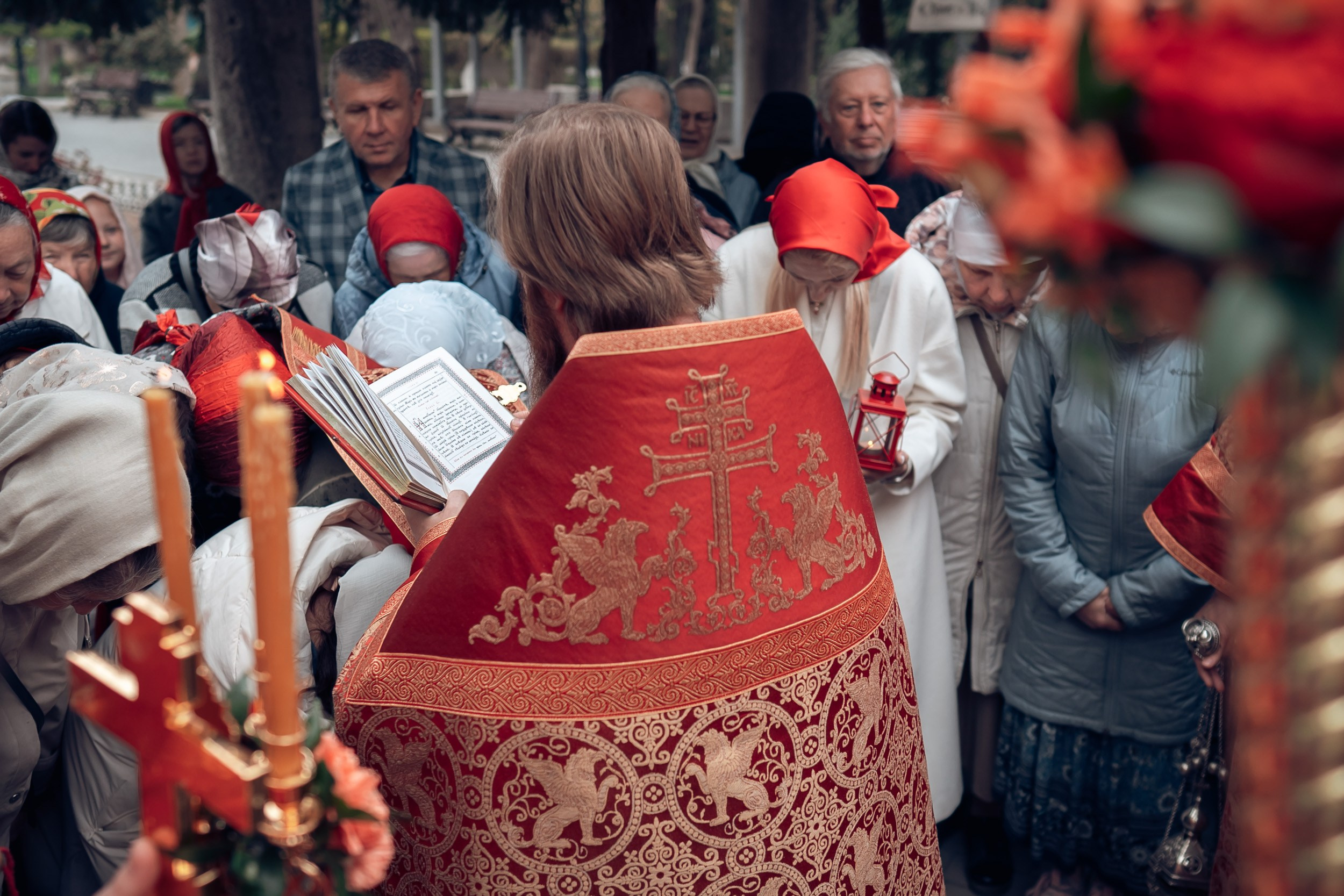Богослужение на Светлой седмице в Херсонесском монастыре г. Севастополь. Церковный фотограф Севастополь