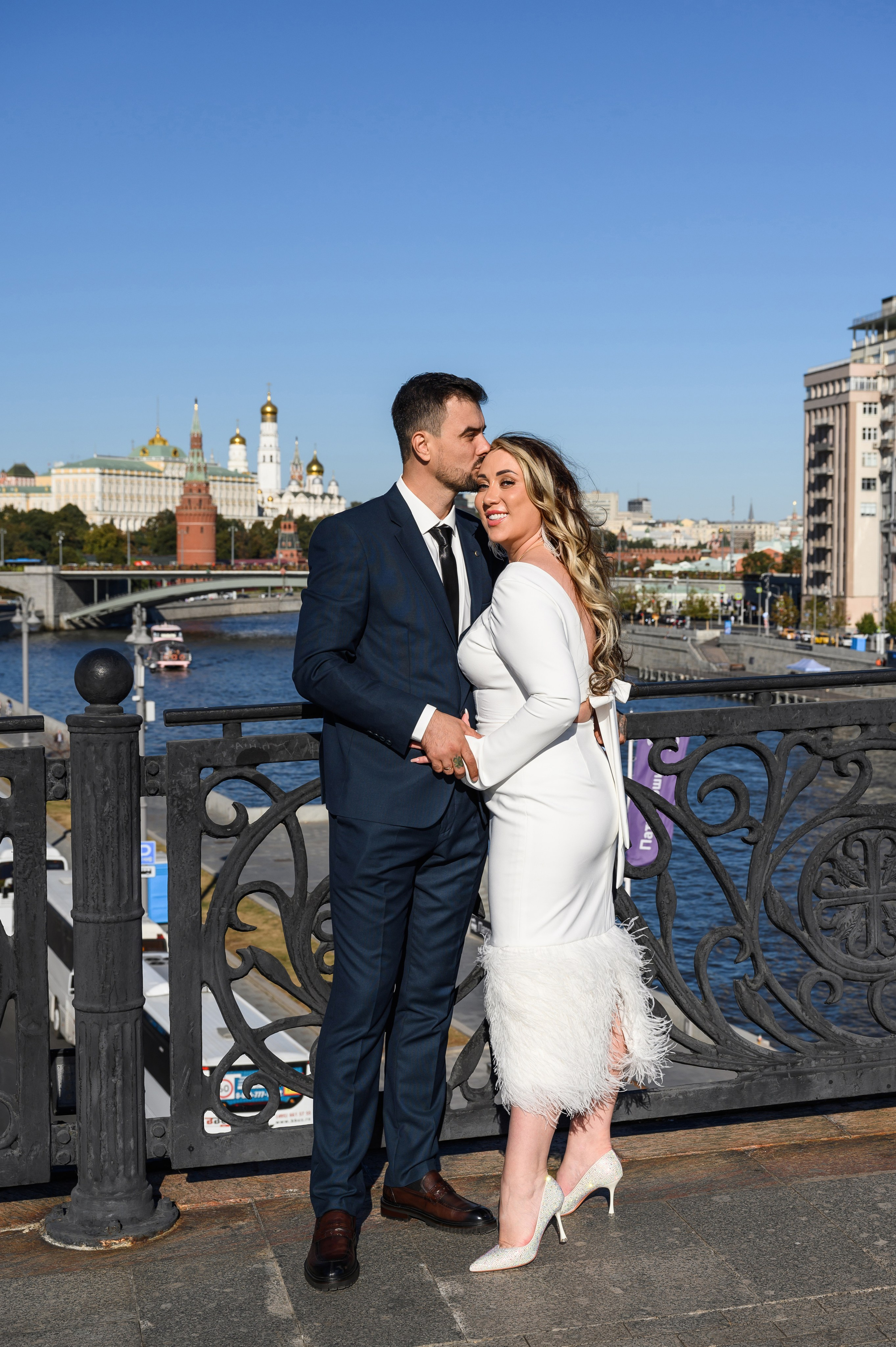 Свадьба Венчание Храм Христа Спасителя. Свадебный фотограф Москва Юрий Кульман