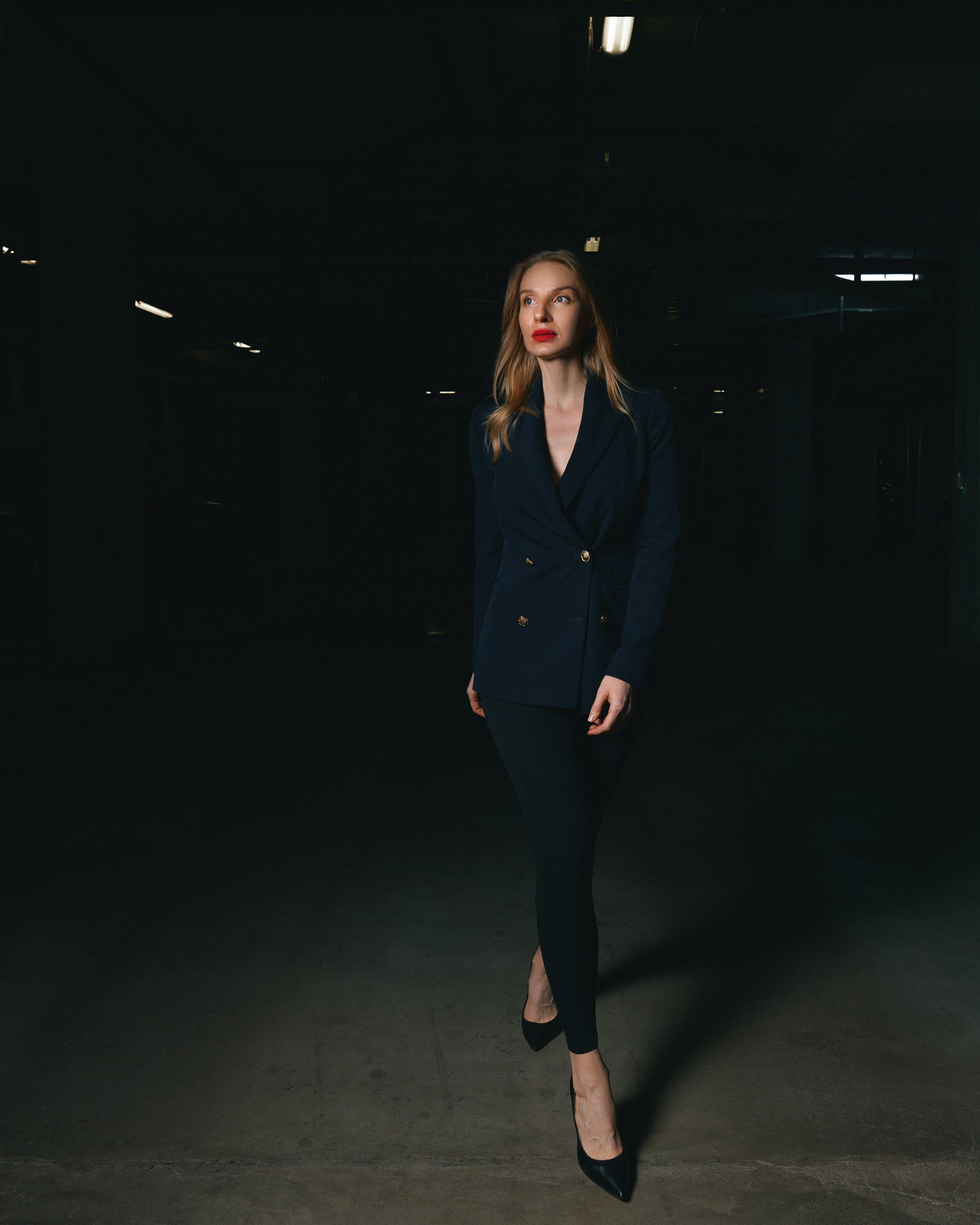 Фотосессия в подьезде). Фотограф в Москве — Евгений Мельников