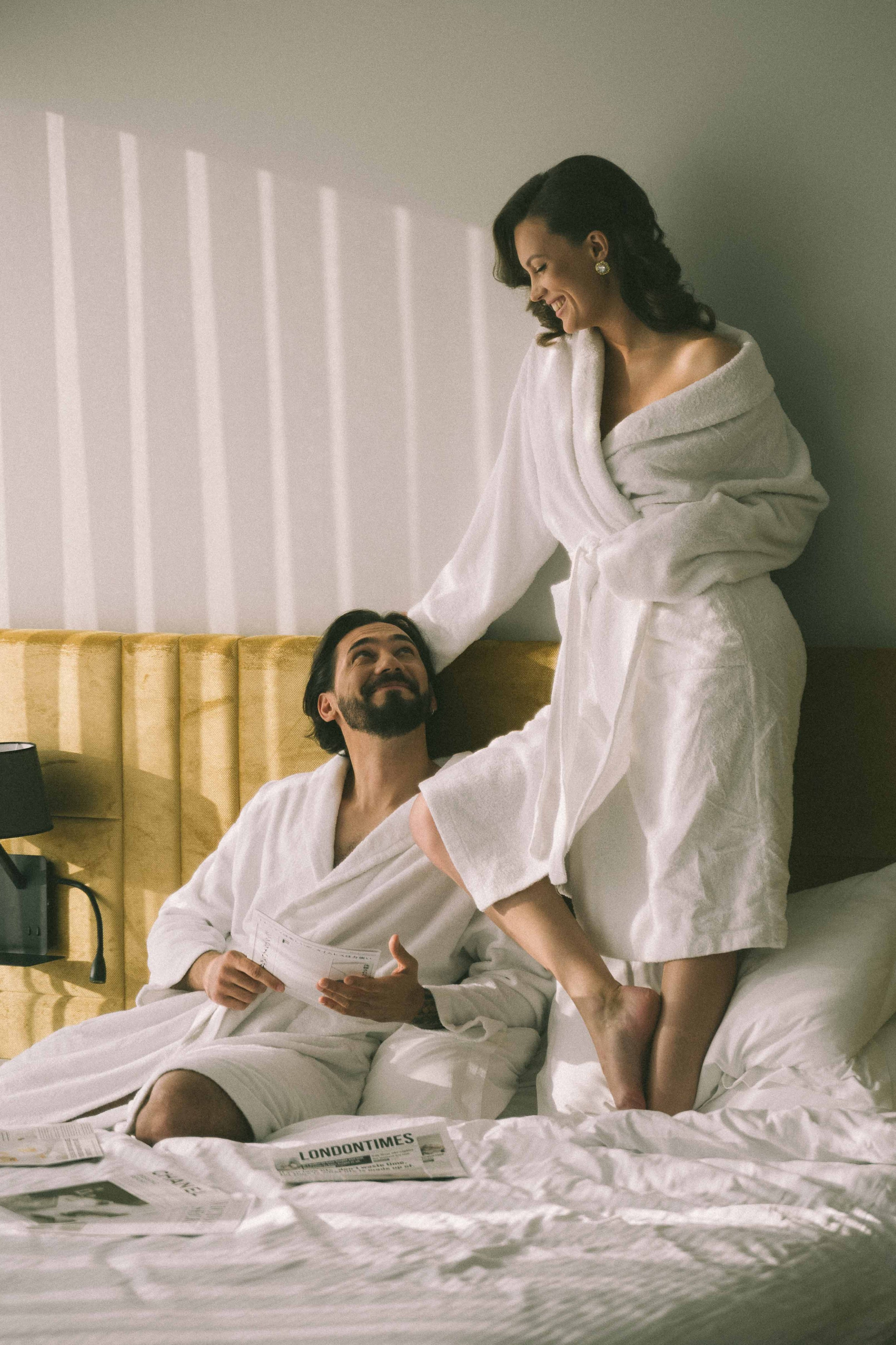 Не надевая маски