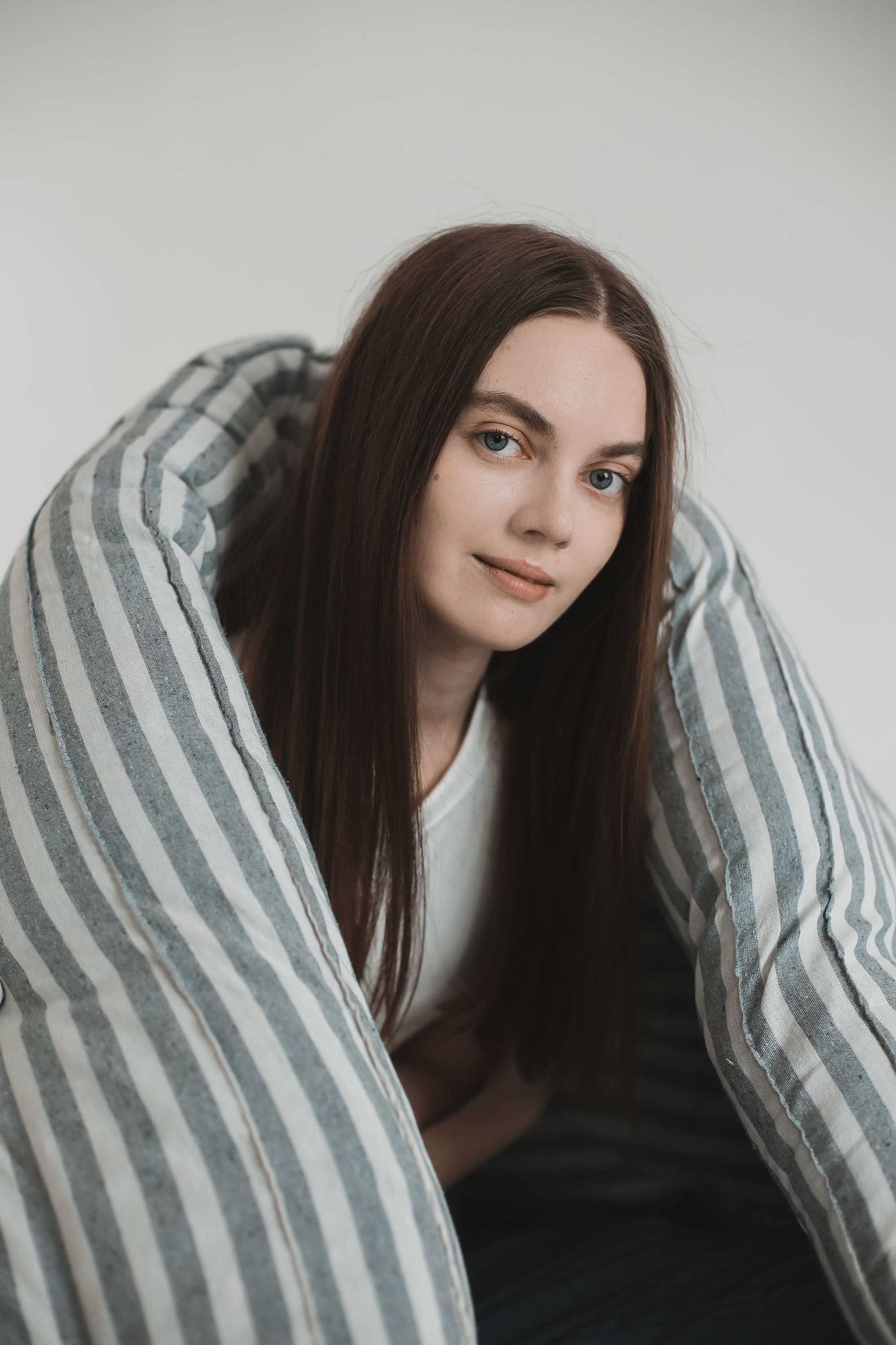 Минималистическая съёмка на матрасе. Семейный, индивидуальный фотограф в Москве Ангели Марина