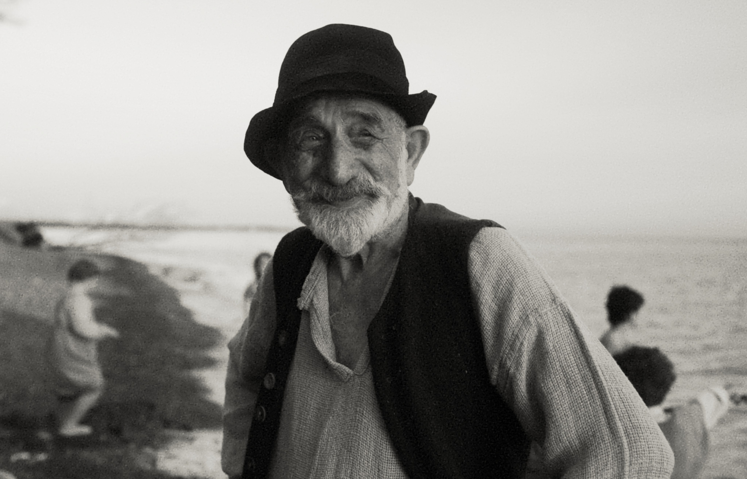 Кинематографическая съемка. Старик и дети. Ekaterina Beridze