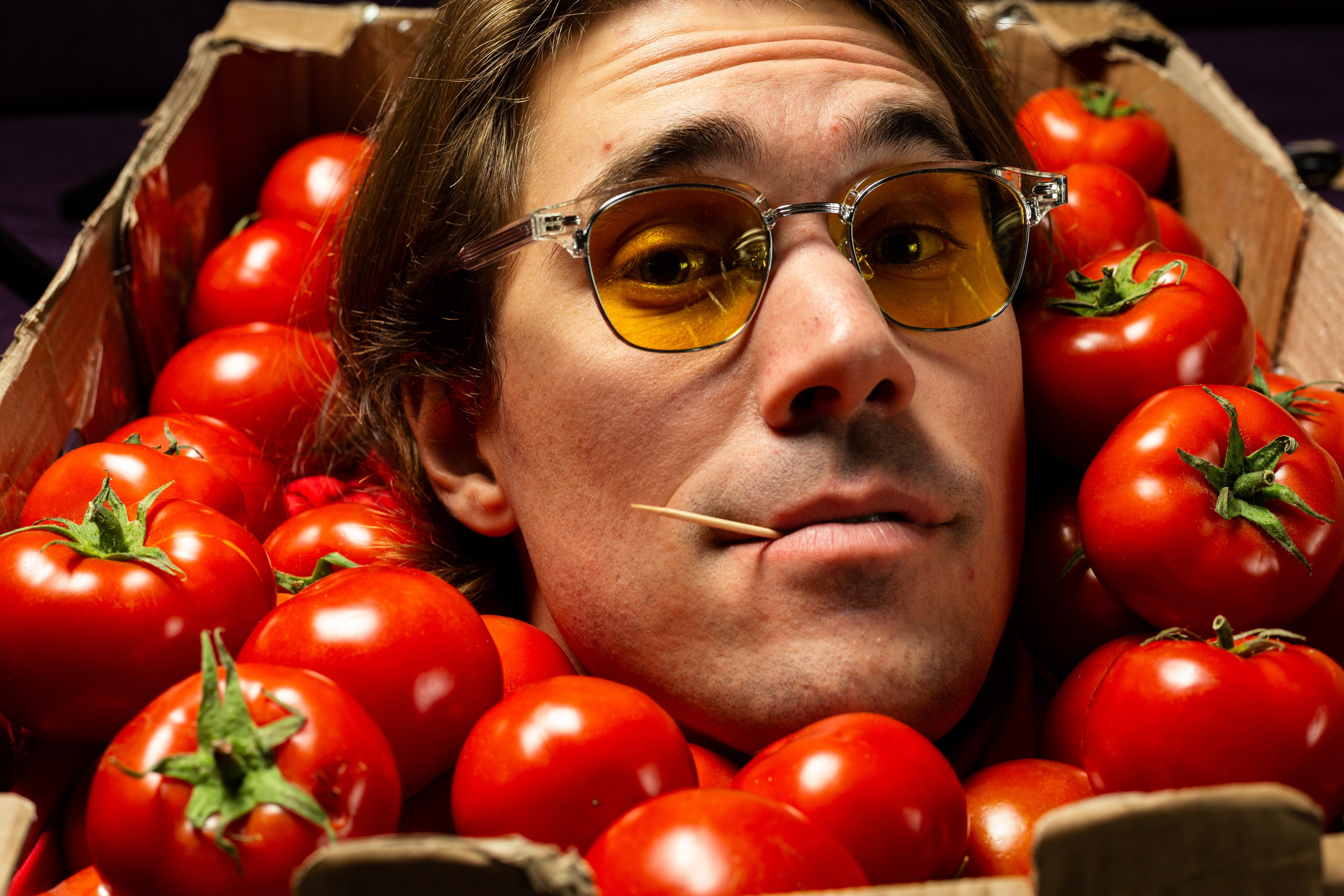 Коля в томатах. Евгений Матвеев — фотограф в Санкт-Петербурге