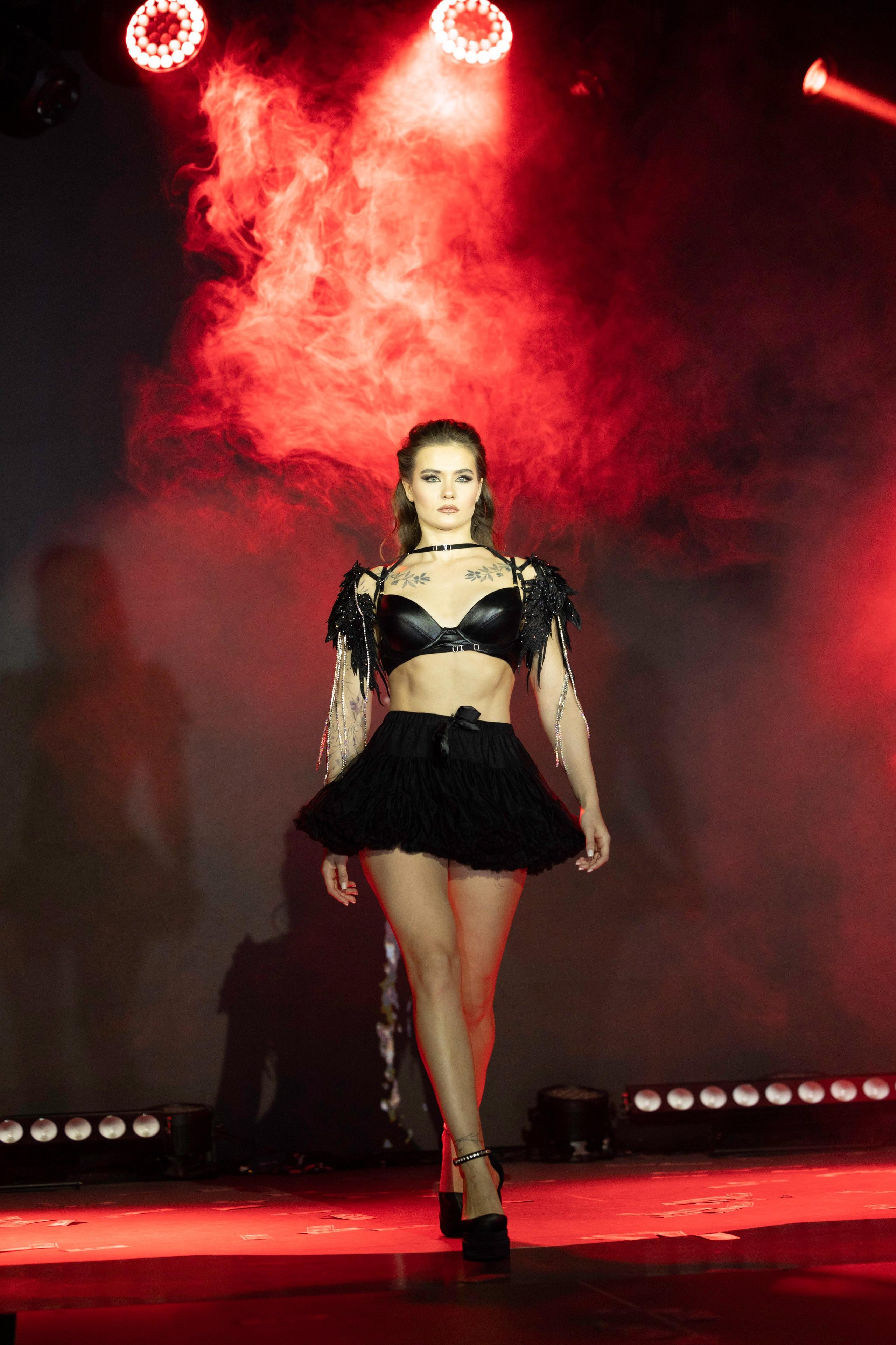 Модный показ «ИСКУШЕНИЕ» Казино Шамбала. Фотограф Olya Posnimay