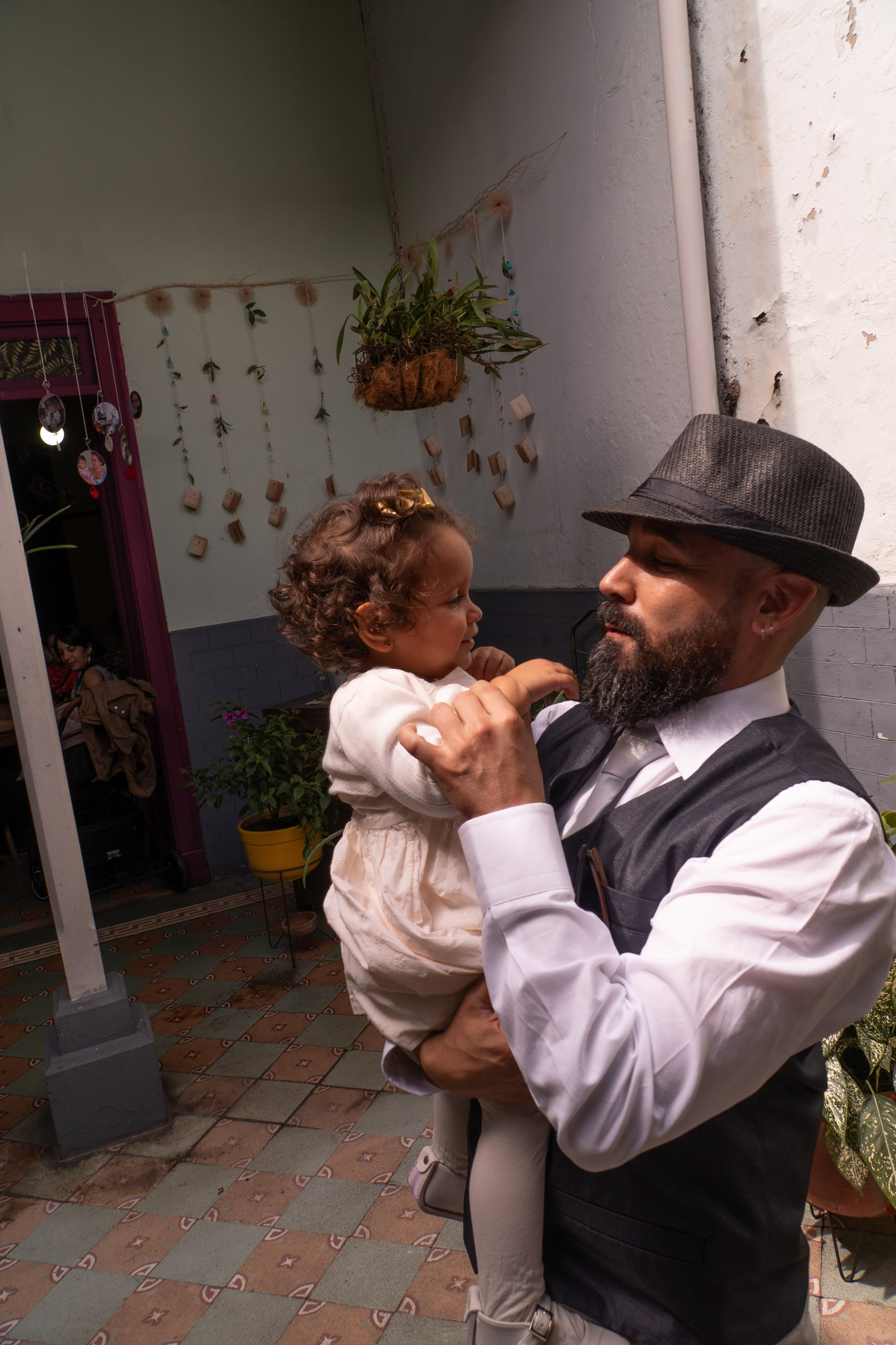 Jaime and Carolyna. Wedding Photographer in Barcelona and Medellin