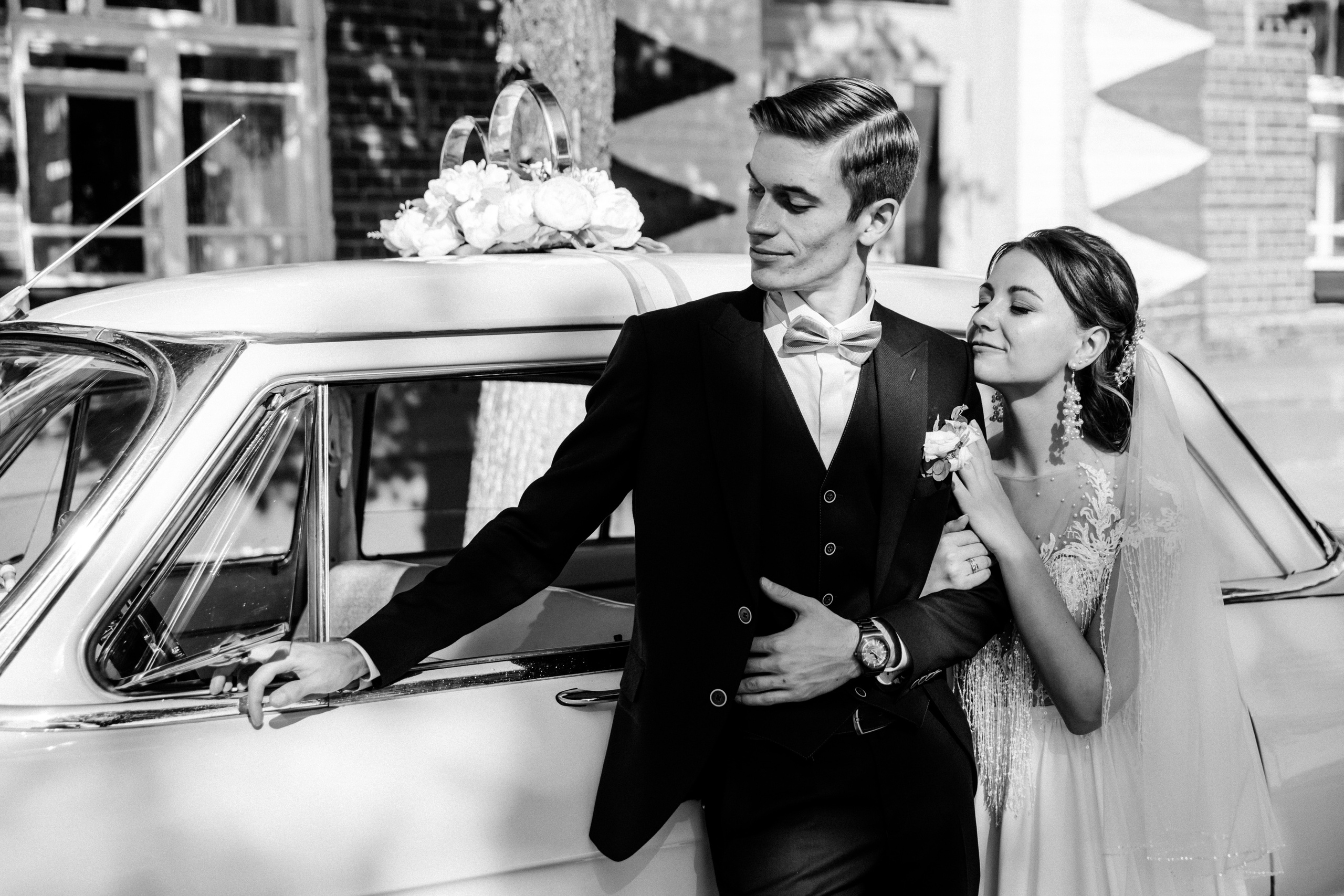 Мария и Михаил. Прокат Аренда ретро автомобилей Волга ГАЗ 21  Кострома