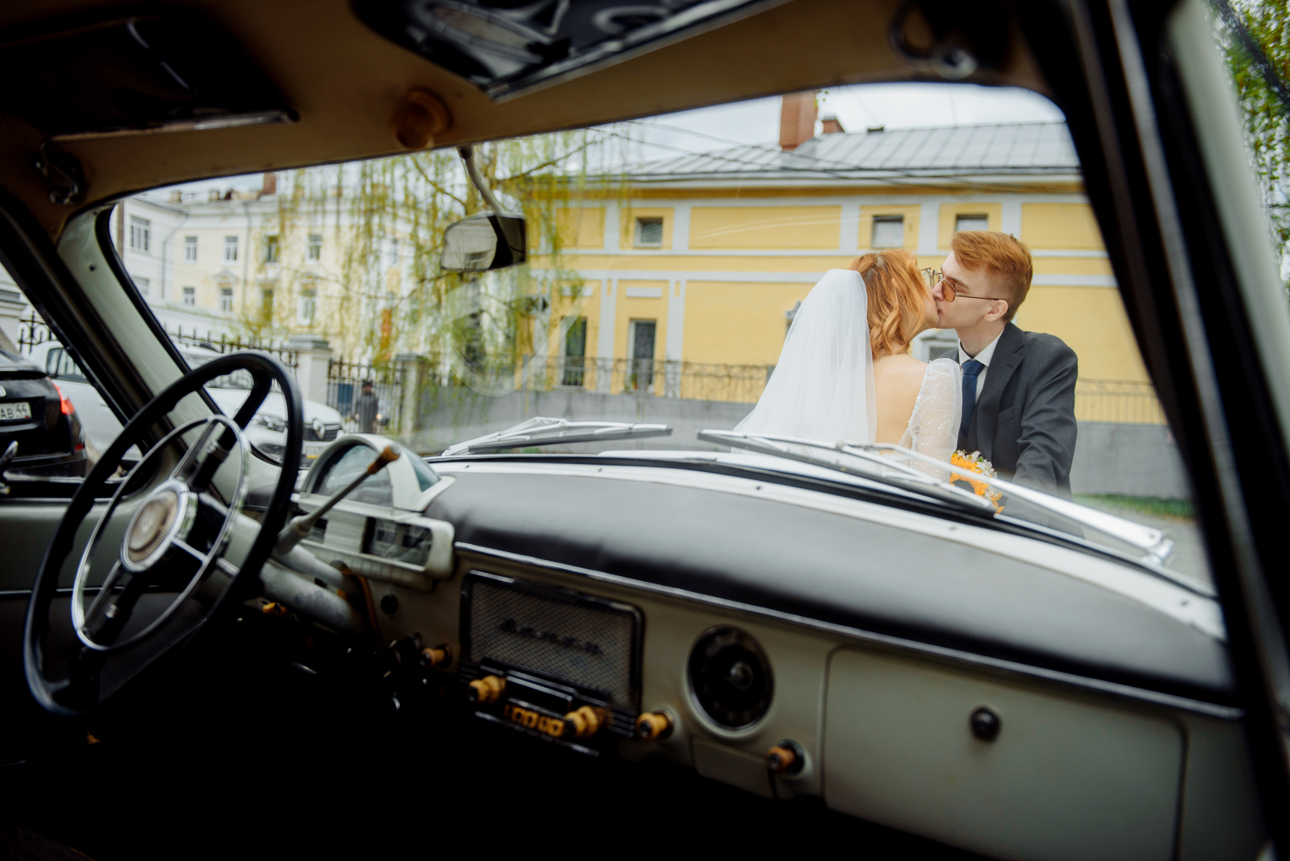 Прокат Аренда ретро автомобилей Волга ГАЗ 21  Кострома