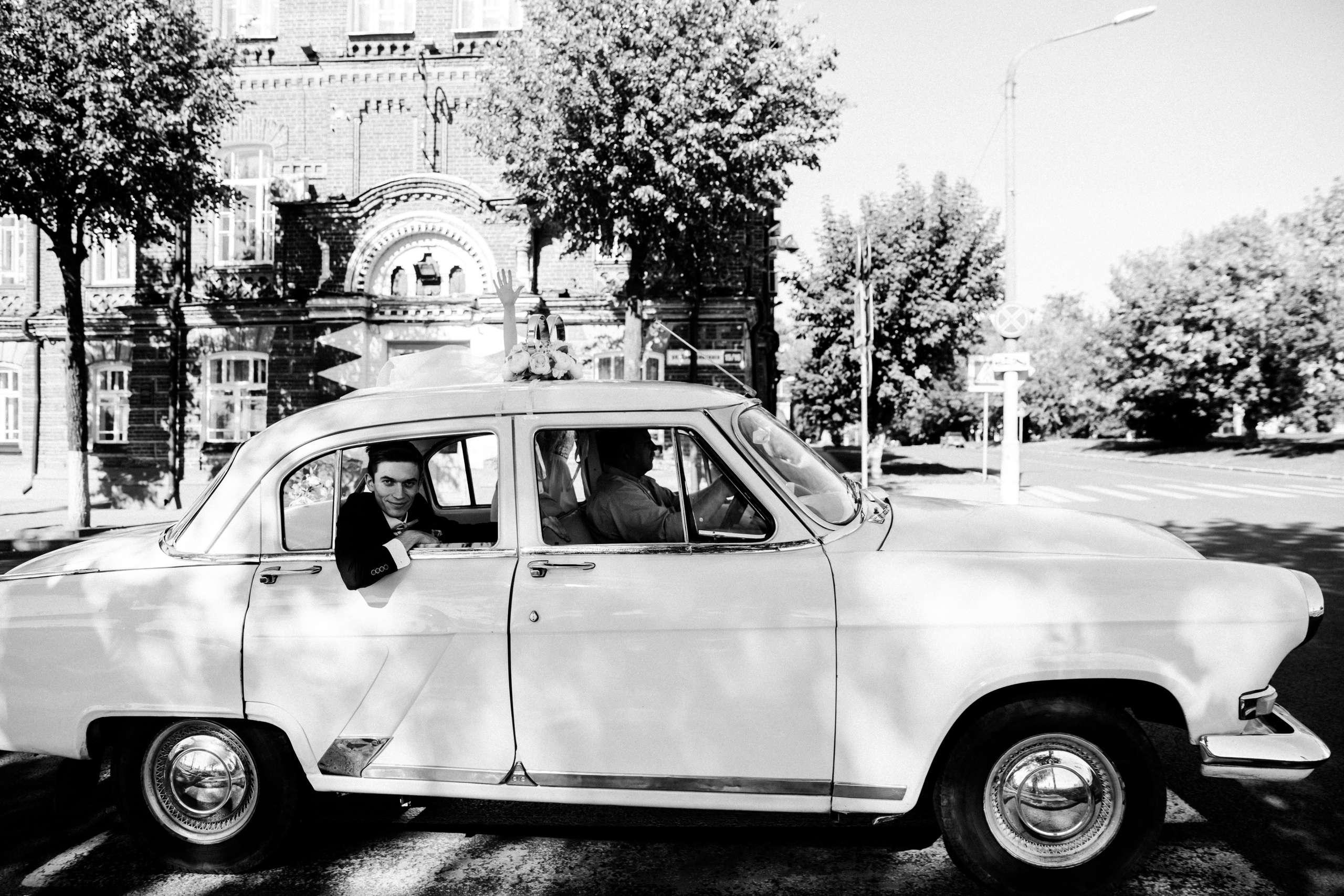 Мария и Михаил. Прокат Аренда ретро автомобилей Волга ГАЗ 21  Кострома