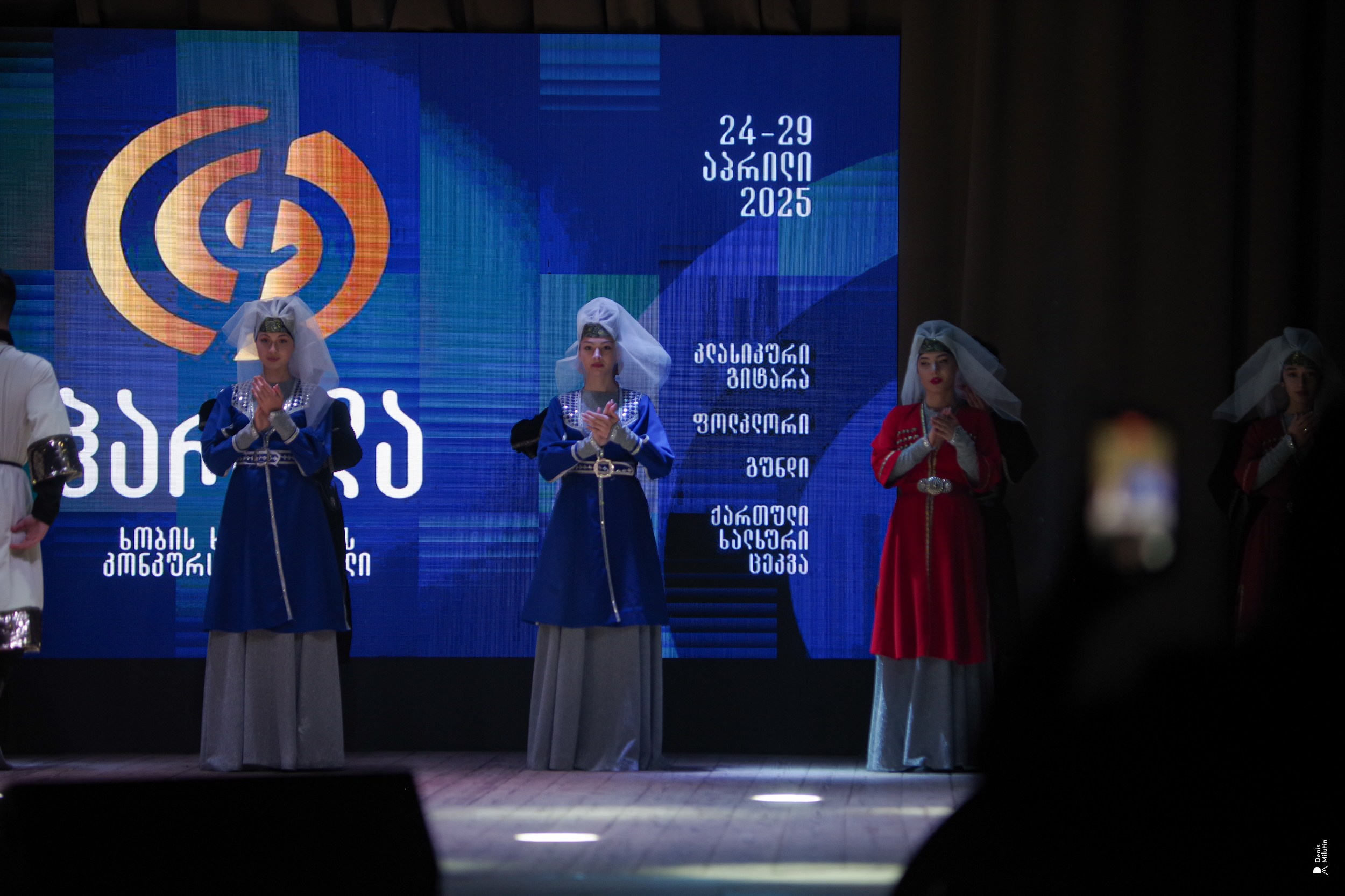 Танцы в Хоби. Портретный фотограф Денис Милютин