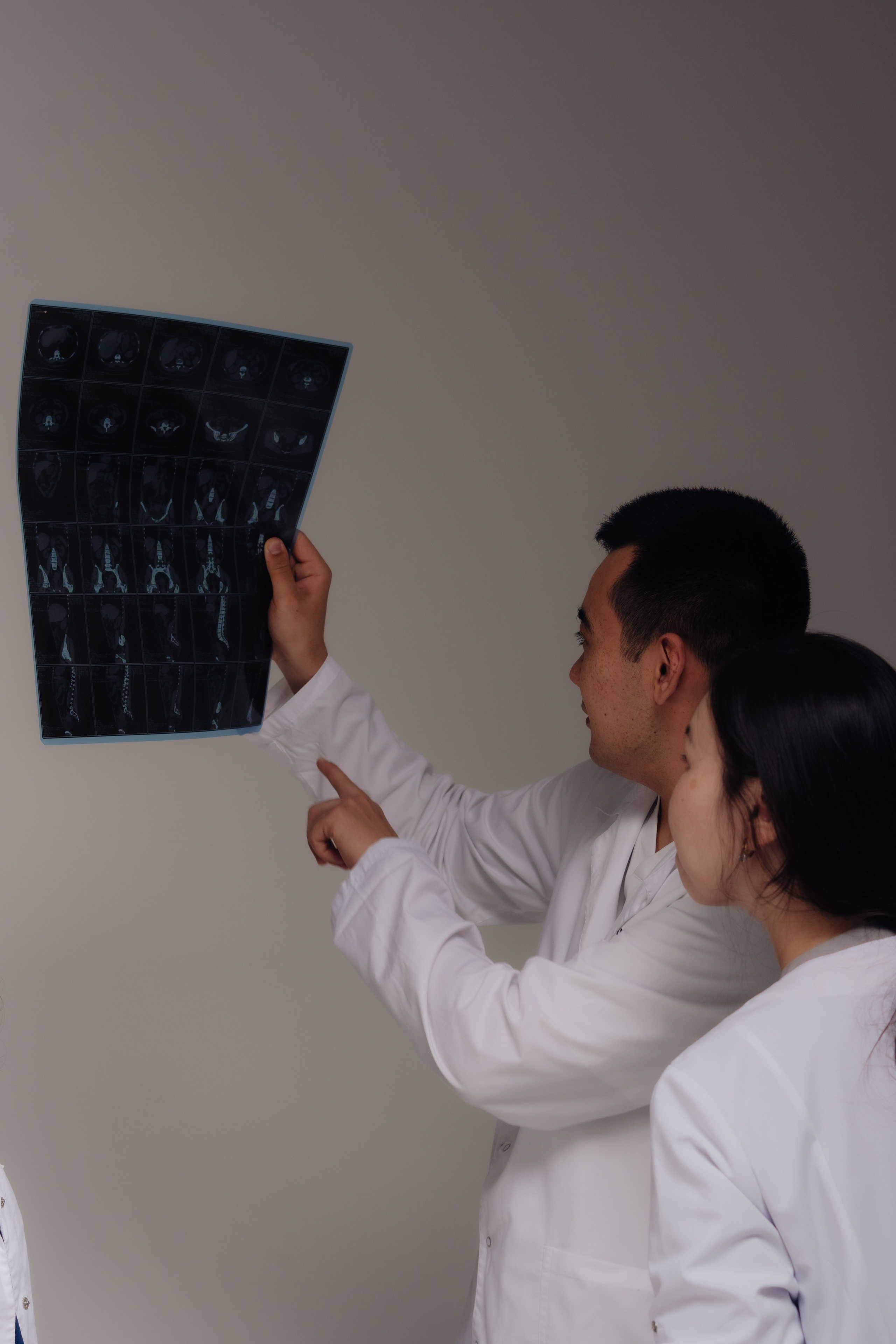 Zere clinic Doctors. Уличный и студийный фотограф в Астане Ержанов Нурасыл