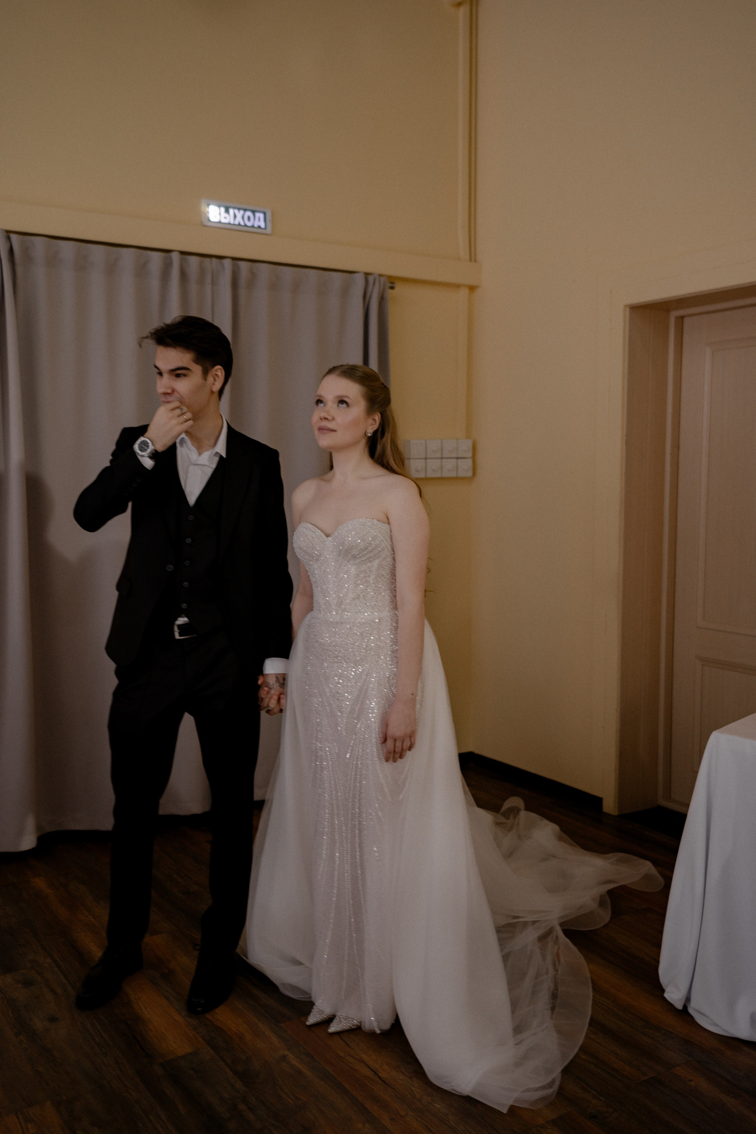 СВАДЕБНАЯ СЬЕМКА СБОРОВ В ОТЕЛЕ И ВЫЕЗД НА ЦЕРЕМОНИЮ (СНЯТО В СИБИРЕ В НИЖНЕВАРТОВСКЕ). Профессиональный фотограф, Санкт-Петербург — Виктория Богомолова