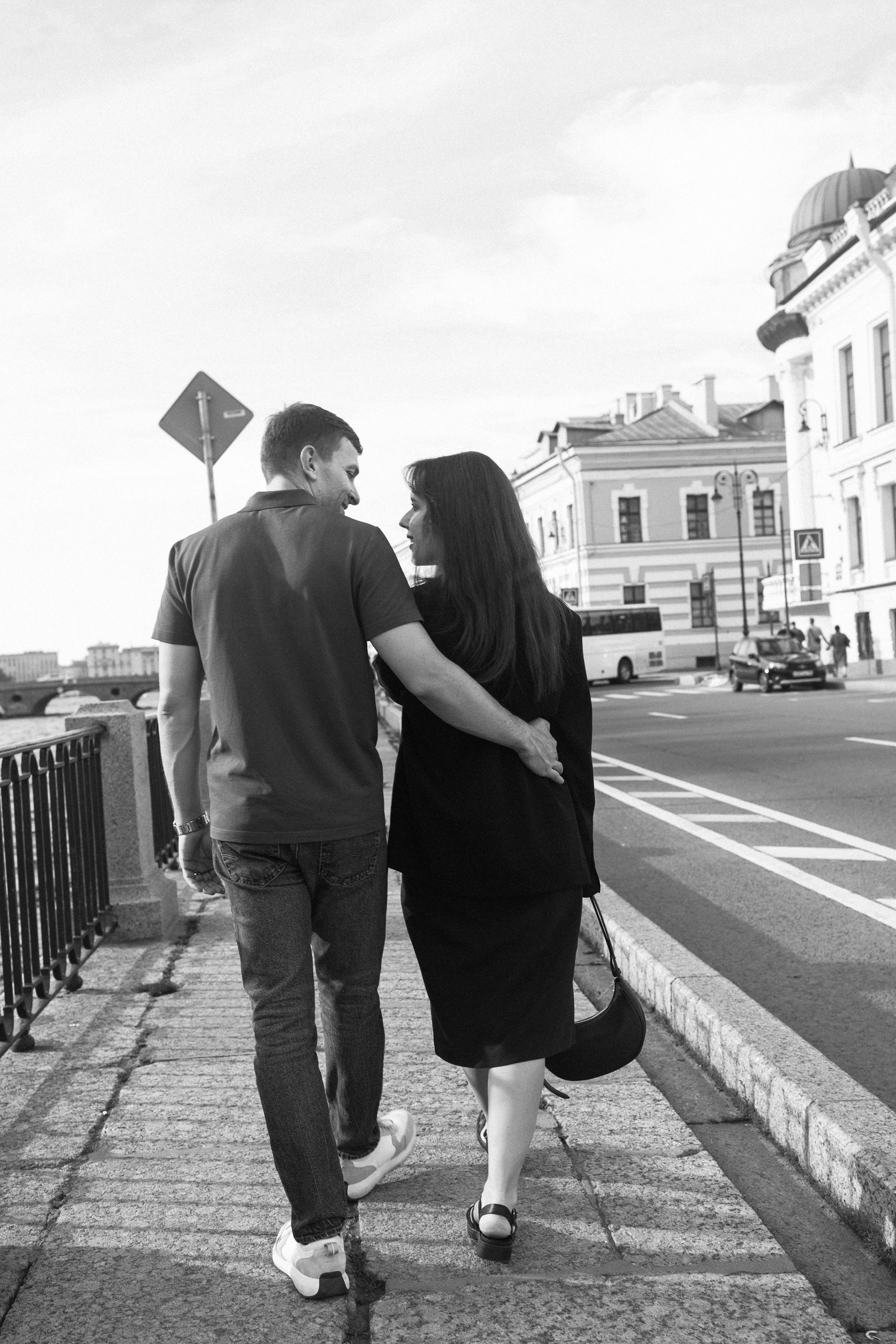 Любовь на улицах Питера. Портретный фотограф СПб, женский фотограф, минимализм и эстетика